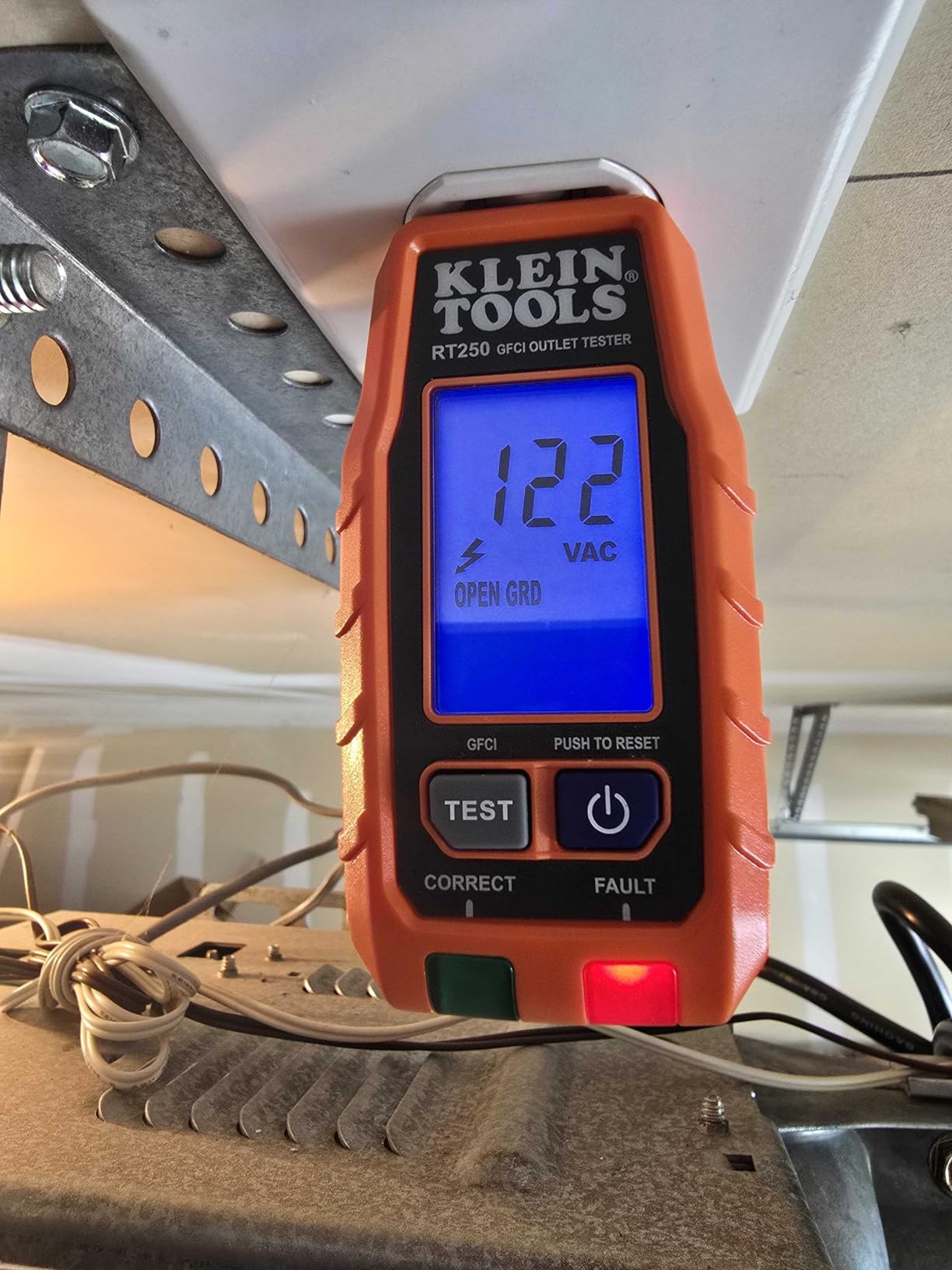 Klein Tools RT250 GFCI Outlet Tester with LCD Display, Electric Voltage Tester for Standard 3-Wire 120V Electrical Receptacles Customer Review Klein Tools RT250 GFCI Outlet Tester with LCD Display, Electric Voltage Tester for Standard 3-Wire 120V Electrical Receptacles - Customer Photo 2