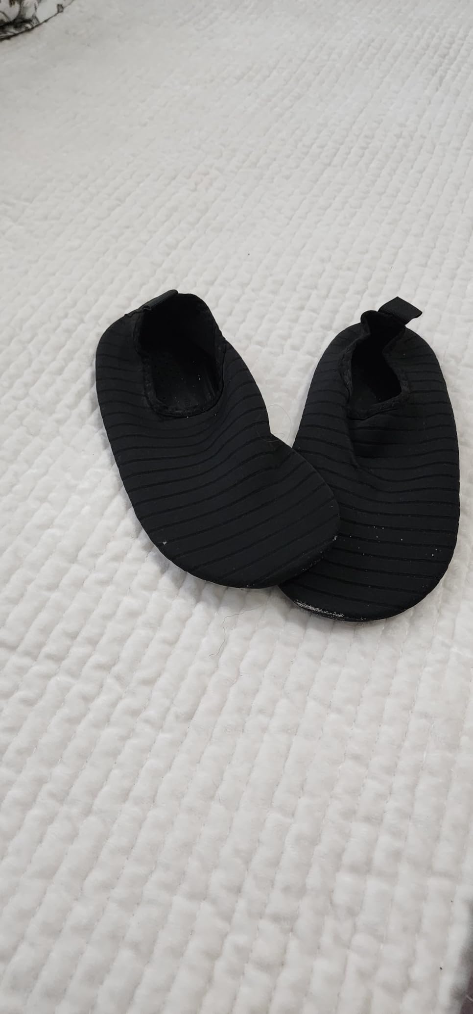 SIMARI Water Shoes Women Men Aqua Socks Beach Barefoot Quick Drying Aqua Aerobics Swim Pool Non Slip Outdoor Travel Essentials Surf River Lake Snorkeling Kayak Yoga Adult Youth - Customer Photo 2