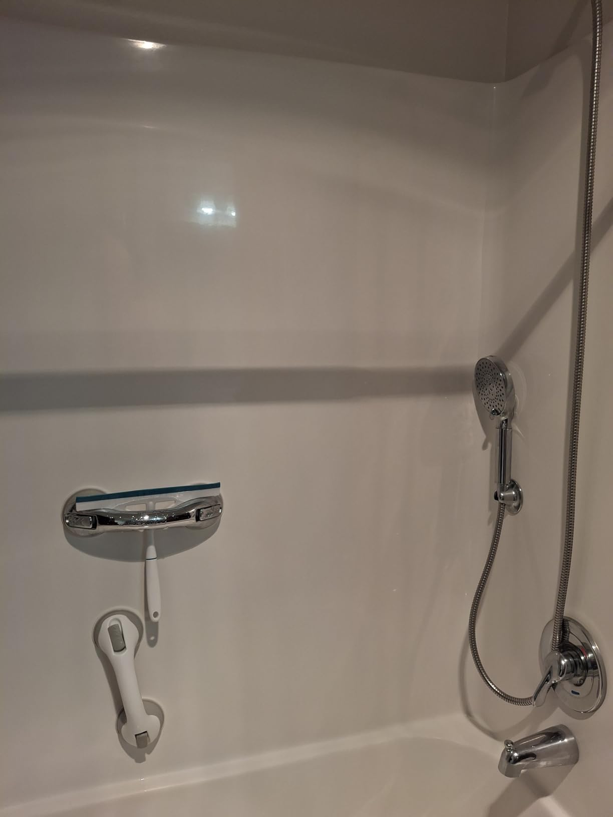 Soap Scum and Grime Cleaner (32oz + Sprayer) Customer Review Soap Scum and Grime Cleaner (32oz + Sprayer) - Customer Photo 2