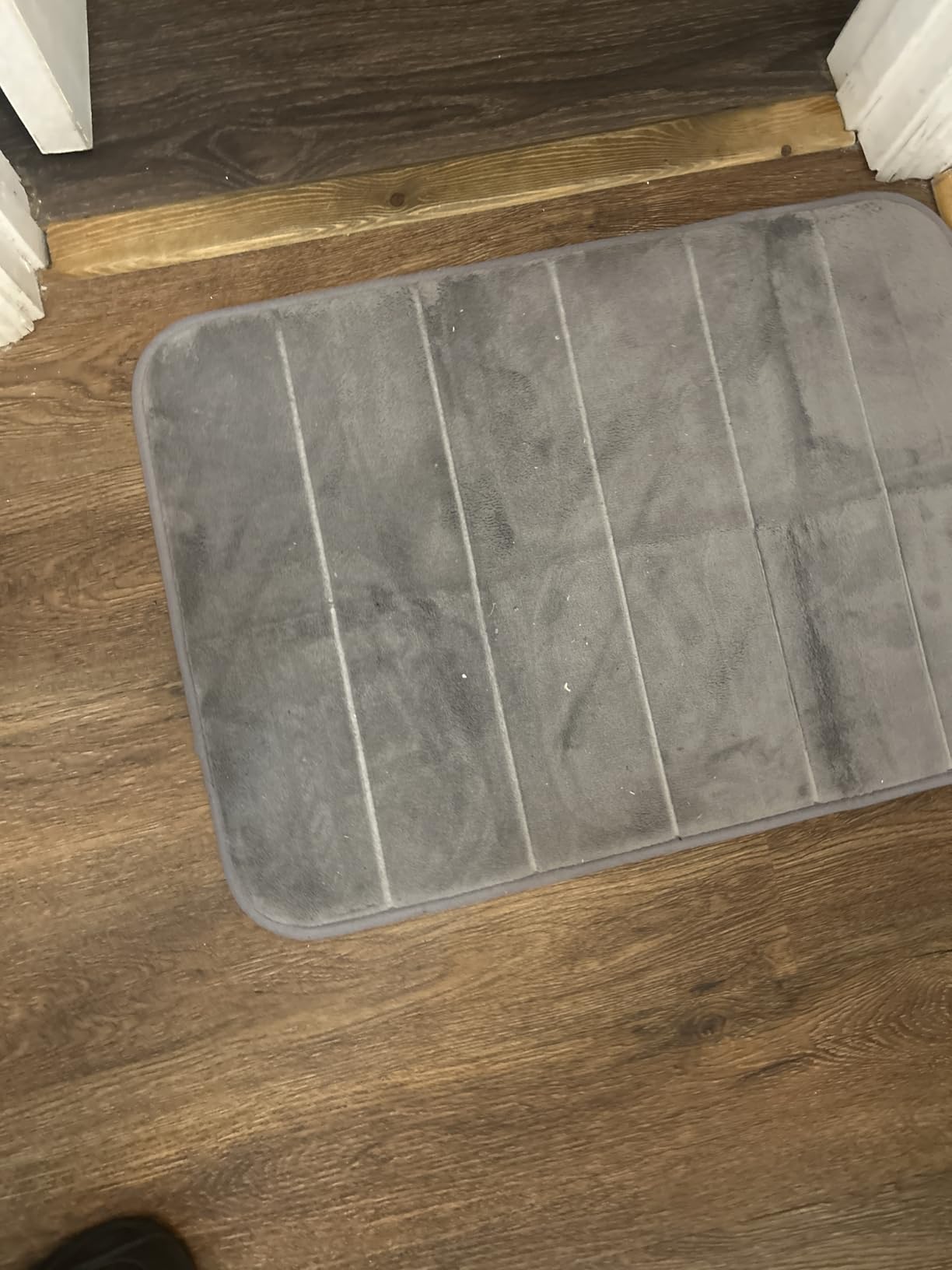 Yimobra Memory Foam Bathroom Rugs Sets 2 Piece - Super Soft Absorbent Quick Dry Bath Mat Set, Machine Washable Non Slip Floor Carpet for Tub Shower & Single Sink (17x24 & 31.5x20 Inch, Gray) Customer Review Yimobra Memory Foam Bathroom Rugs Sets 2 Piece - Super Soft Absorbent Quick Dry Bath Mat Set, Machine Washable Non Slip Floor Carpet for Tub Shower & Single Sink (17x24 & 31.5x20 Inch, Gray) - Customer Photo 2