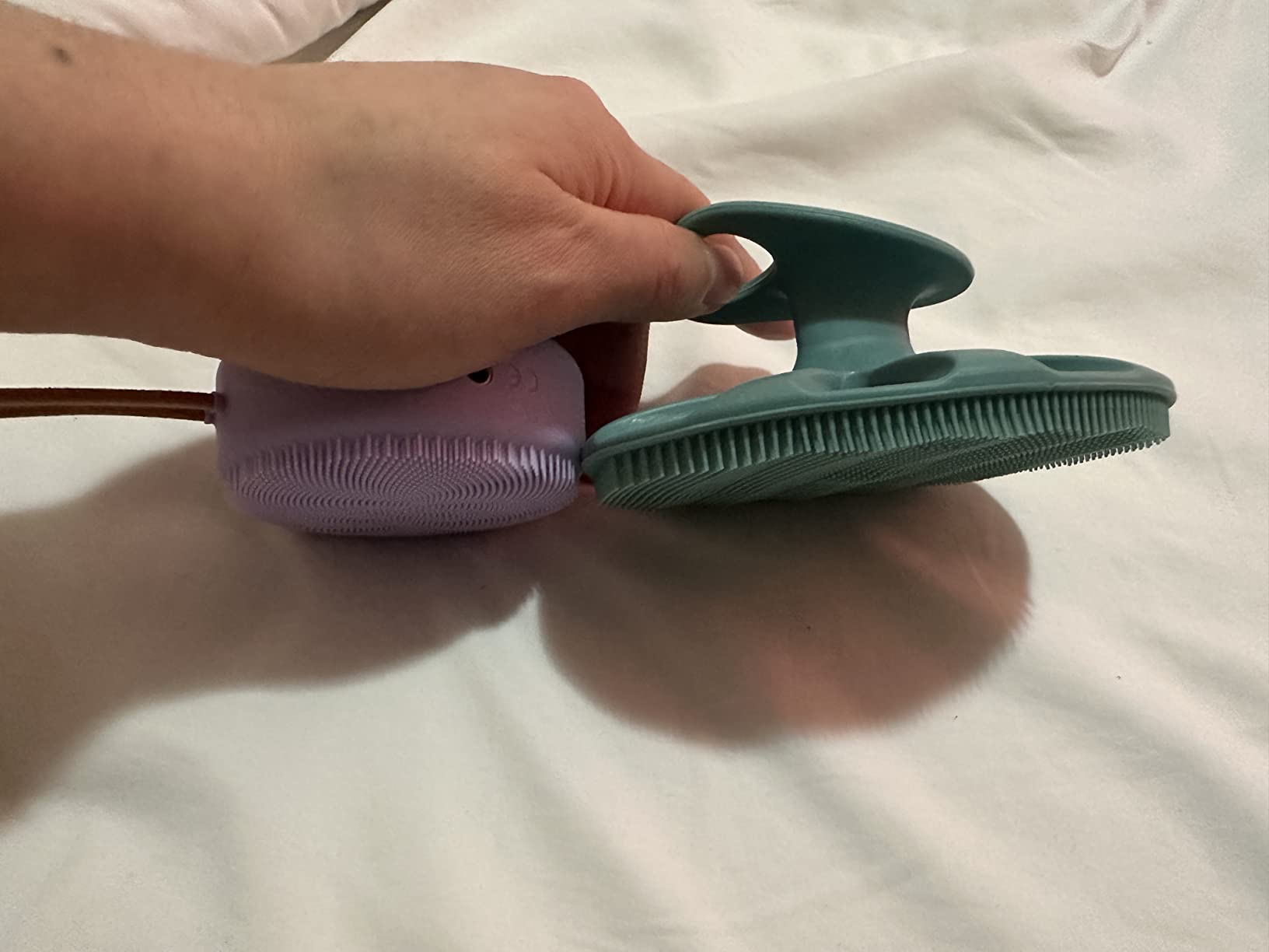 INNERNEED Soft Silicone Body Cleansing Brush Shower Scrubber, Gentle Exfoliating and Massage for All Kinds of Skin (Dark Green) - Customer Photo 2