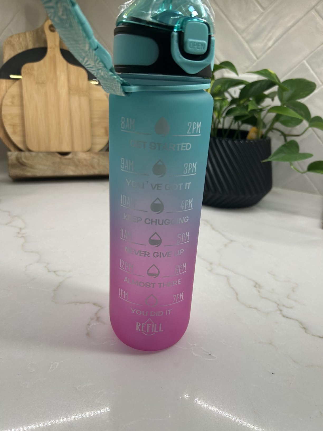 Enerbone 32 oz Drinking Water Bottle with Times to Drink and Straw, Motivational with Carrying Strap, Leakproof BPA & Toxic Free, Ensure You Drink Enough Water for Fitness Gym Outdoor - Customer Photo 2
