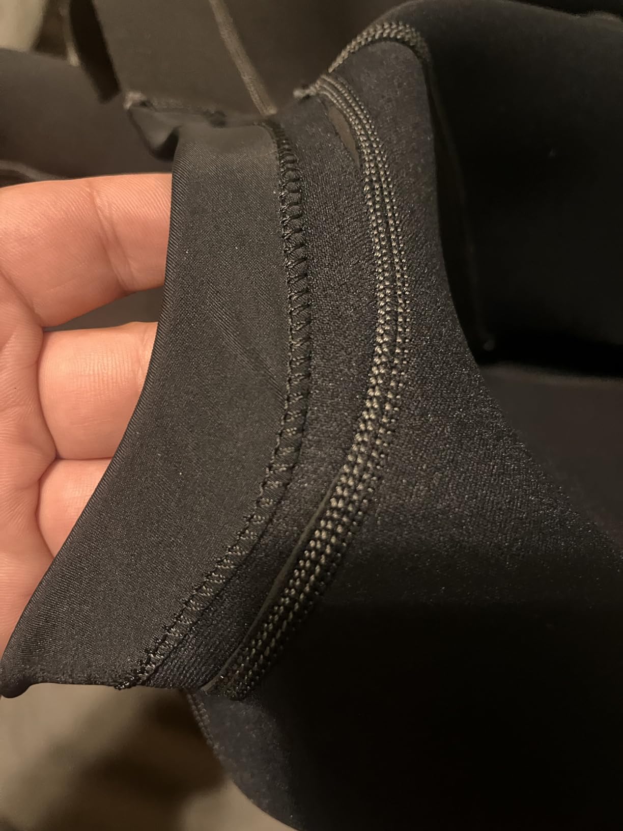 Hevto Men Wetsuits 3/2mm Neoprene Wet Suit Back Front Zip in Cold Water for Surfing Swimming Diving - Customer Photo 2