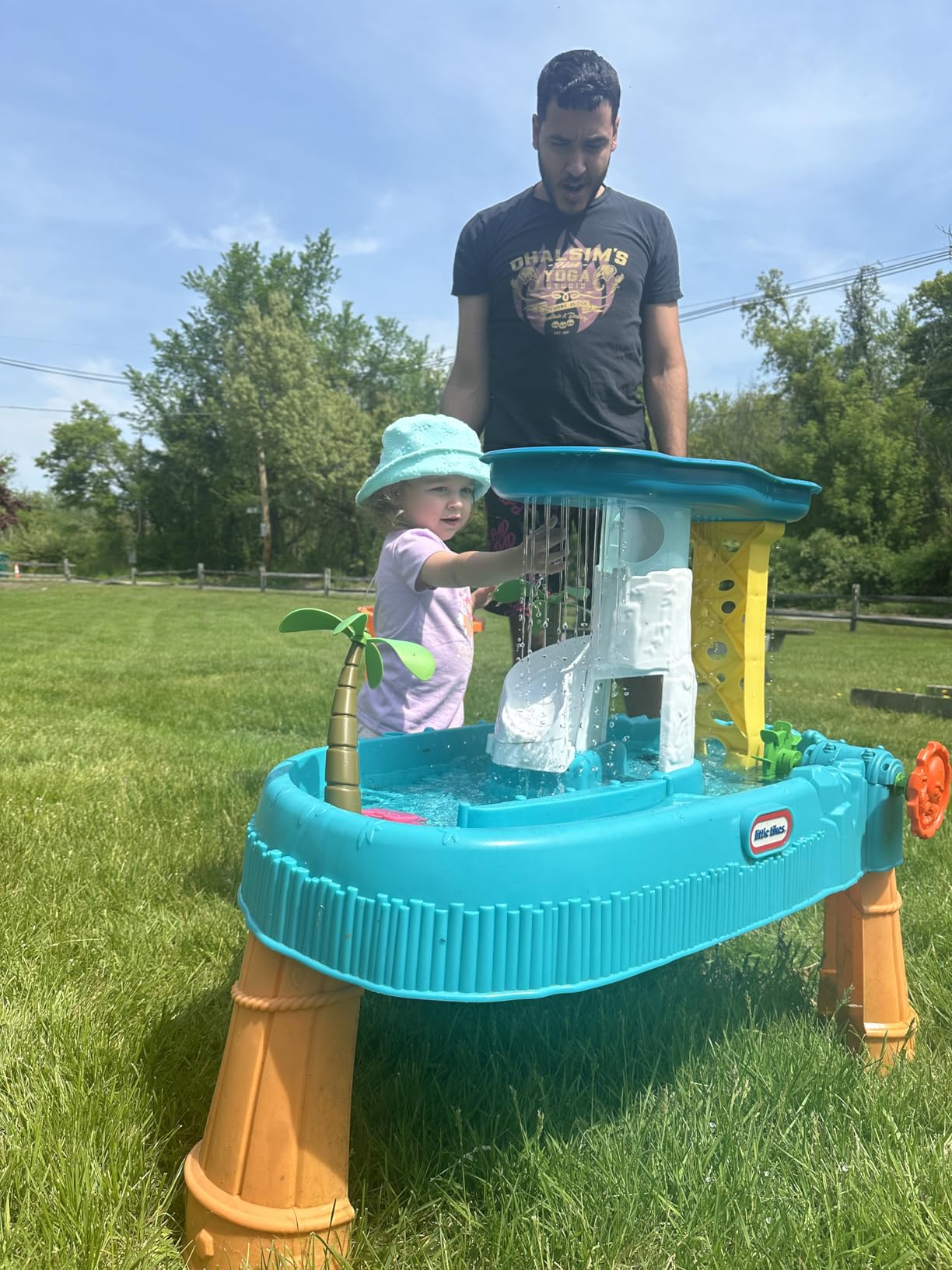 Little Tikes Kids Waterfall Island Water Activity Play Table Set with Accessories, Outdoor, for Boys and Girls Ages 2-5 Years - Customer Photo 1
