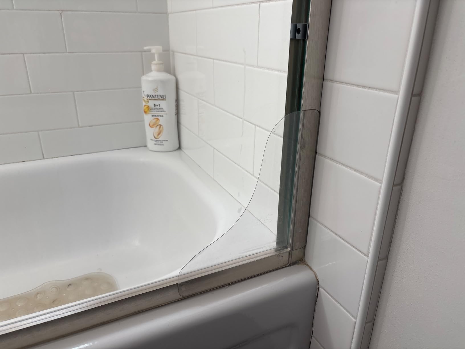 Tiga 2 Pieces Bathtub Shower Splash Guard, Bathroom Bath Tub Splash Guards with 3M Super Viscose, Perfectly Matched to Shower Curtain Weights Customer Review Tiga 2 Pieces Bathtub Shower Splash Guard, Bathroom Bath Tub Splash Guards with 3M Super Viscose, Perfectly Matched to Shower Curtain Weights - Customer Photo 1