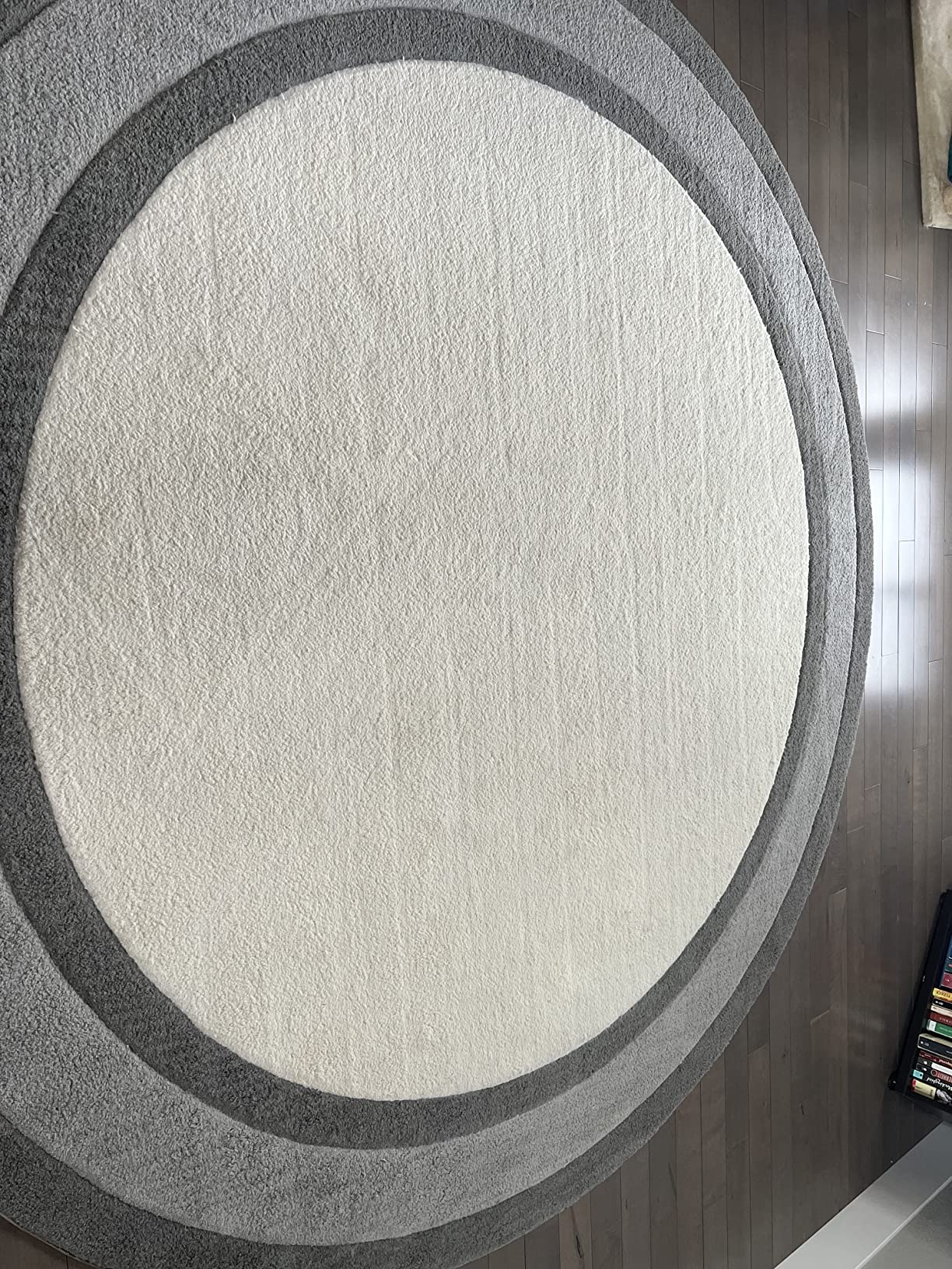 Shark AV2501S AI Ultra Robot Vacuum, with Matrix Clean, Home Mapping, 30-Day Capacity HEPA Bagless Self Empty Base, Perfect for Pet Hair, Wifi, Dark Grey - Customer Photo 2