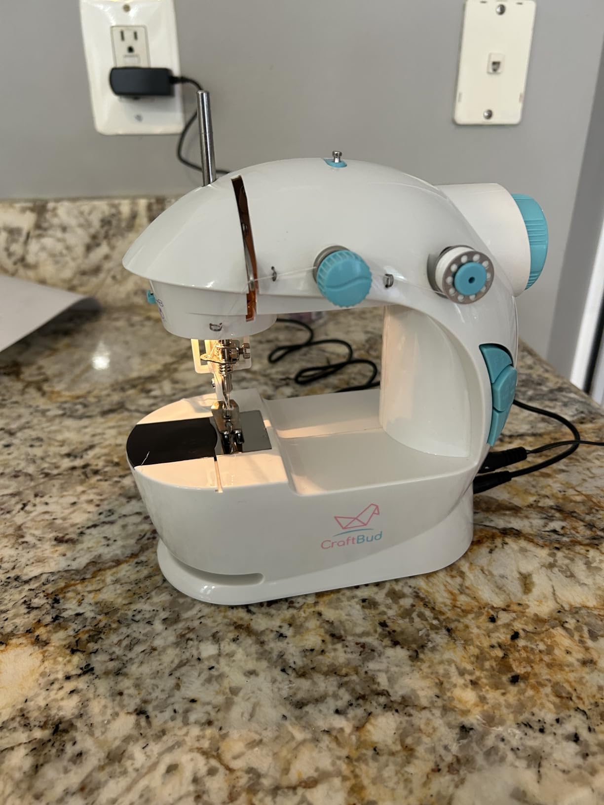 Mini Sewing Machine for Beginners, 122-Piece Portable Sewing Machine, Dual Speed Small Sewing Machine, Adults and Kids Sewing Machine, Travel Beginner Sewing Machines with Sewing Kit and Book, Blue - Customer Photo 2