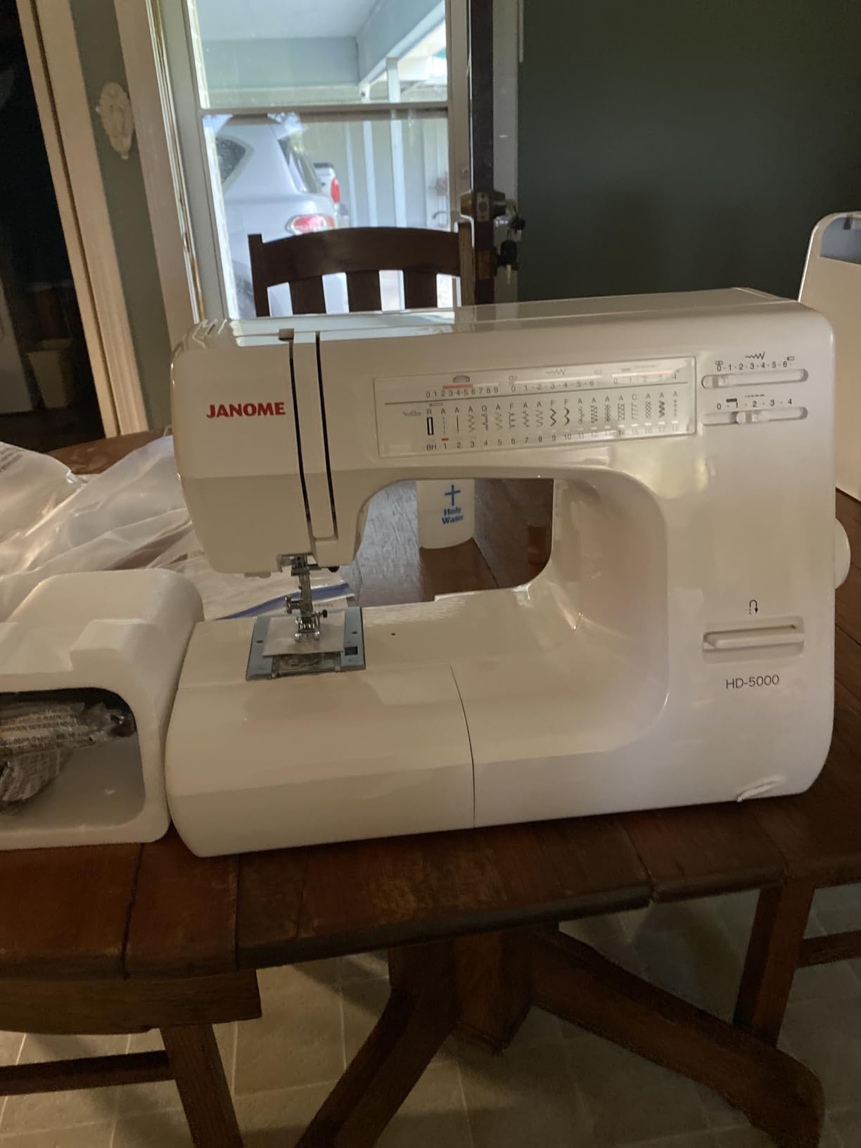 Janome HD-5000 Black Edition Heavy-Duty Sewing Machine with Aluminum Body, 18 Stitches, Free Arm, and Built-In Needle Threader - Customer Photo 2