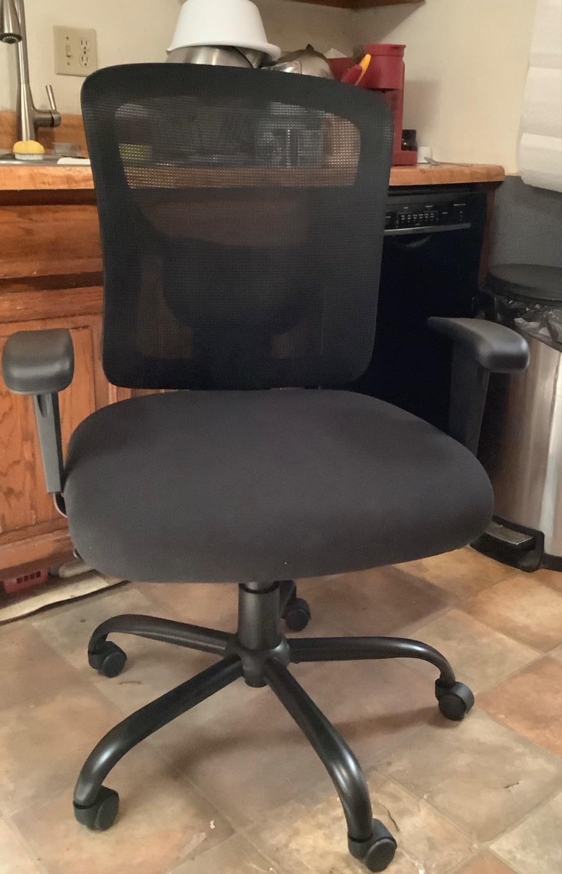 HCY Big & Tall Office Chair, Desk Chair 400 lbs Computer Mesh Chair for Heavy People Height Adjustable Rolling Desk Chair with Ergonomic Lumbar Support for Home, Office (Black) - Customer Photo 1