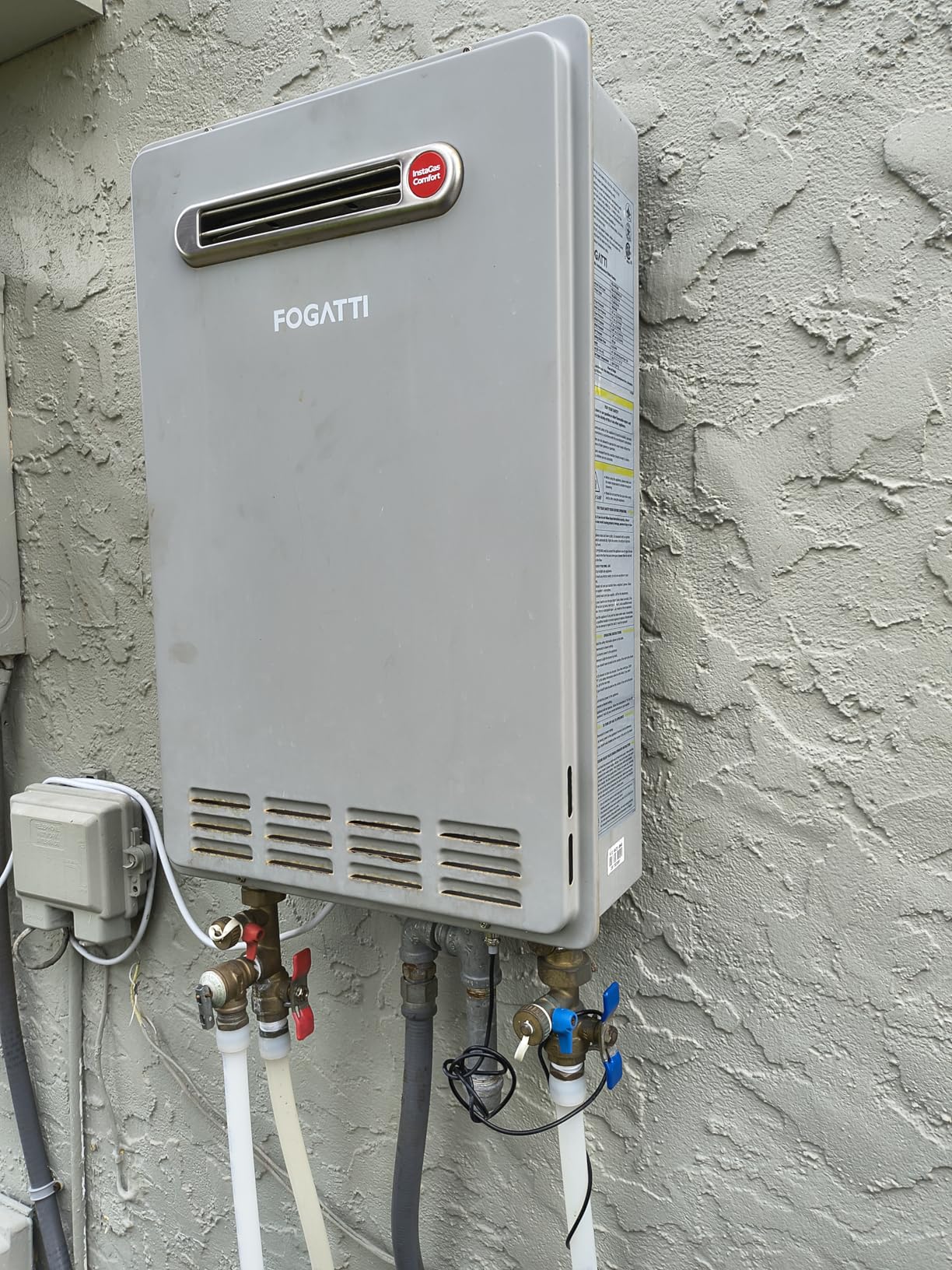 FOGATTI Propane Gas Tankless Water Heater Outdoor - Max 8.1 GPM 180,000 BTU, CSA Certified Compact Design On Demand Instant Hot Water Heater - Instagas Comfort 180S Series - Customer Photo 1