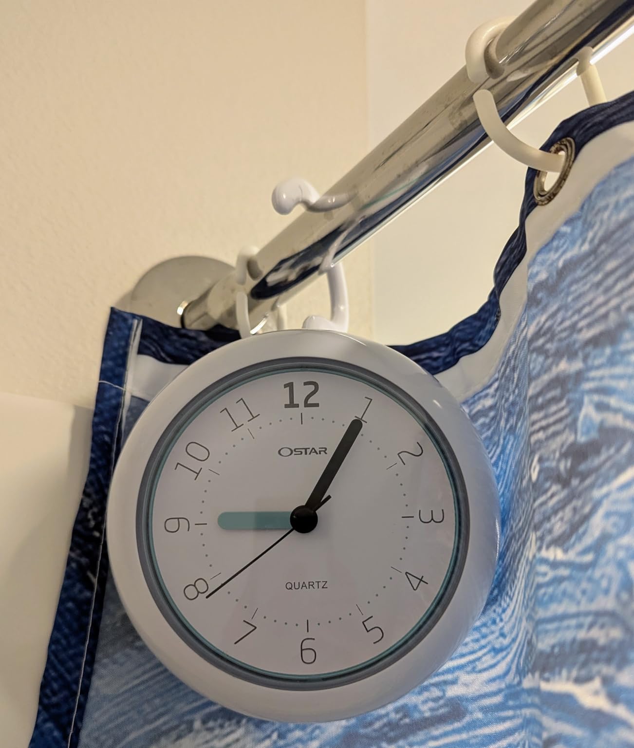 OSTAR Waterproof Bathroom Shower Clock, Analog Quartz Clock Hanging Stand Dual Purpose, One AA Battery Operated 4.72 inch Round Size - Customer Photo 2
