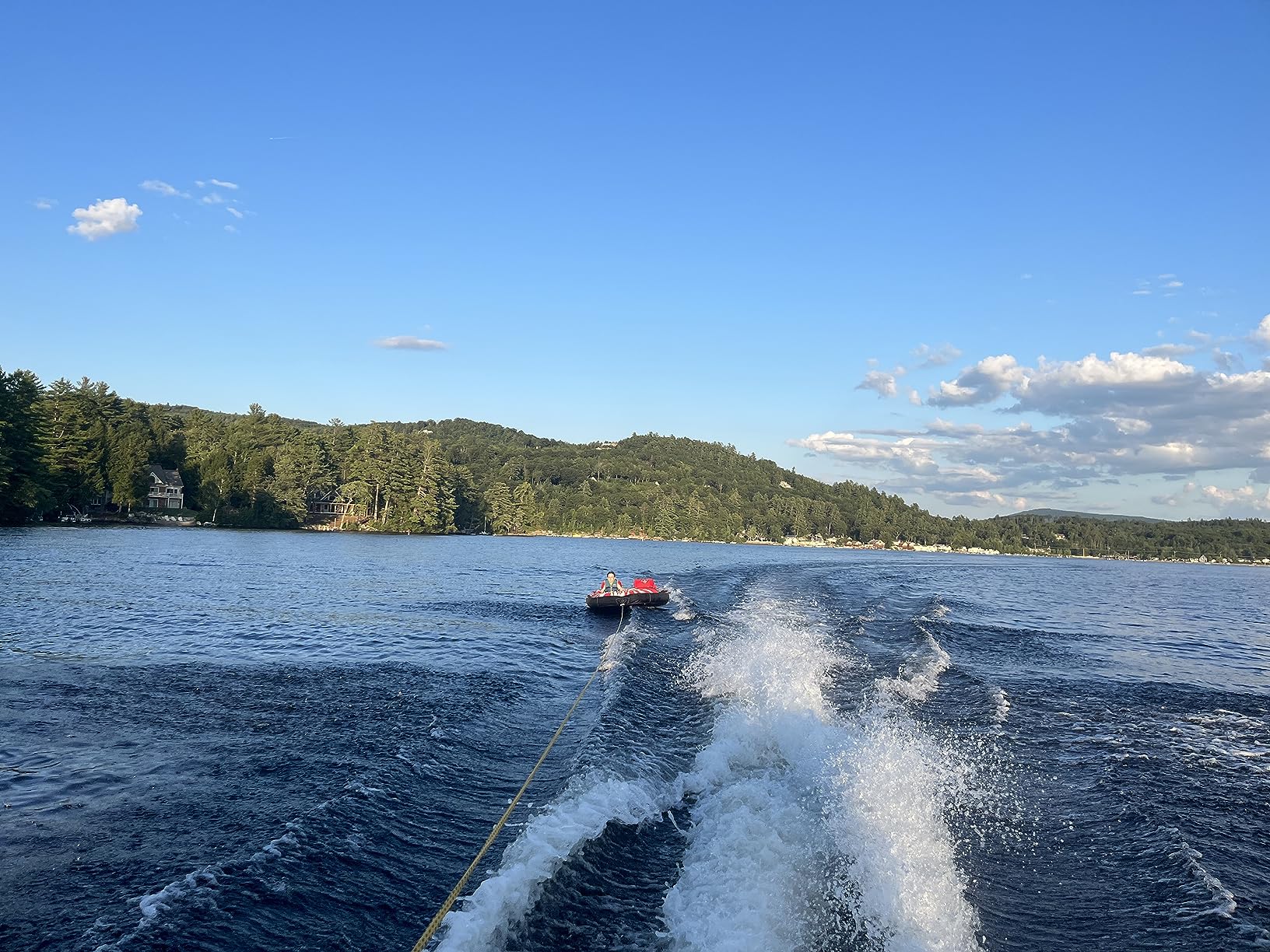 ZOOMBROS Towable Tubes for Boating 2 Person, Water Tubes for Boats to Pull, Safety Inflatable Boat Tubes and Towables, Water Sport Towables with Drainage, Quick Connector, Large Capacity - Customer Photo 2
