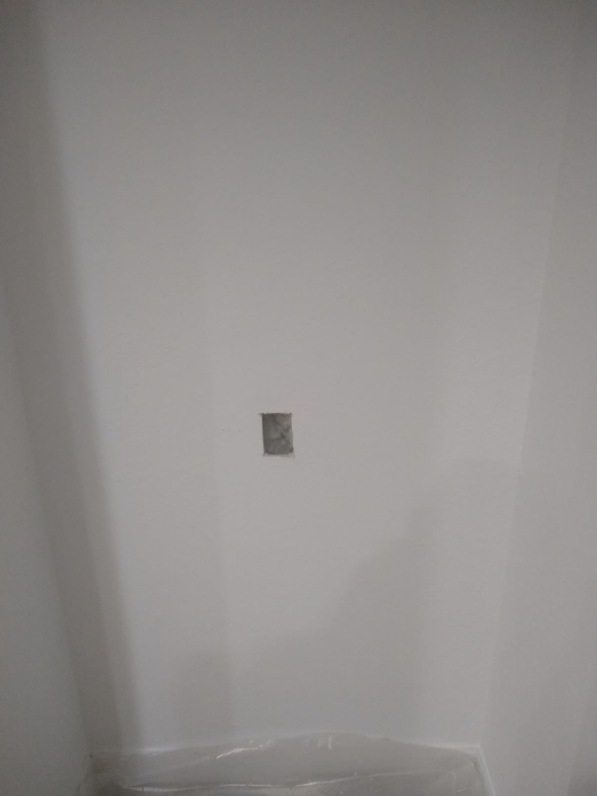 Newhouse Hardware 1-Gang PVC Old Work Electrical Outlet Box (1-pack) | 14 cu. in. Plastic Junction Box for Switches, GFCI, or Duplex Receptacle Outlet | Old Work Electrical Box for Home Improvement Customer Review Newhouse Hardware 1-Gang PVC Old Work Electrical Outlet Box (1-pack) | 14 cu. in. Plastic Junction Box for Switches, GFCI, or Duplex Receptacle Outlet | Old Work Electrical Box for Home Improvement - Customer Photo 1