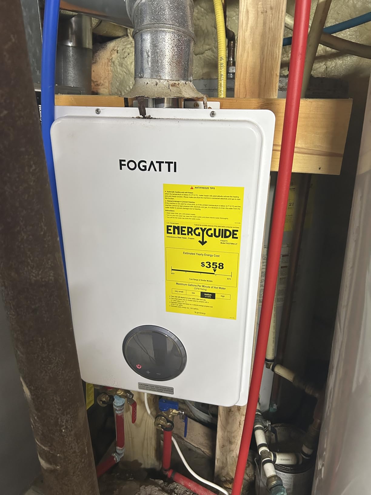 FOGATTI Tankless Water Heater Propane, Indoor Installation Up to 4.0 GPM, 90,000 BTU Instant Hot On demand Water Heater for Homes, Apartments and Commercial Settings, InstaGas Classic 90 Series - Customer Photo 1