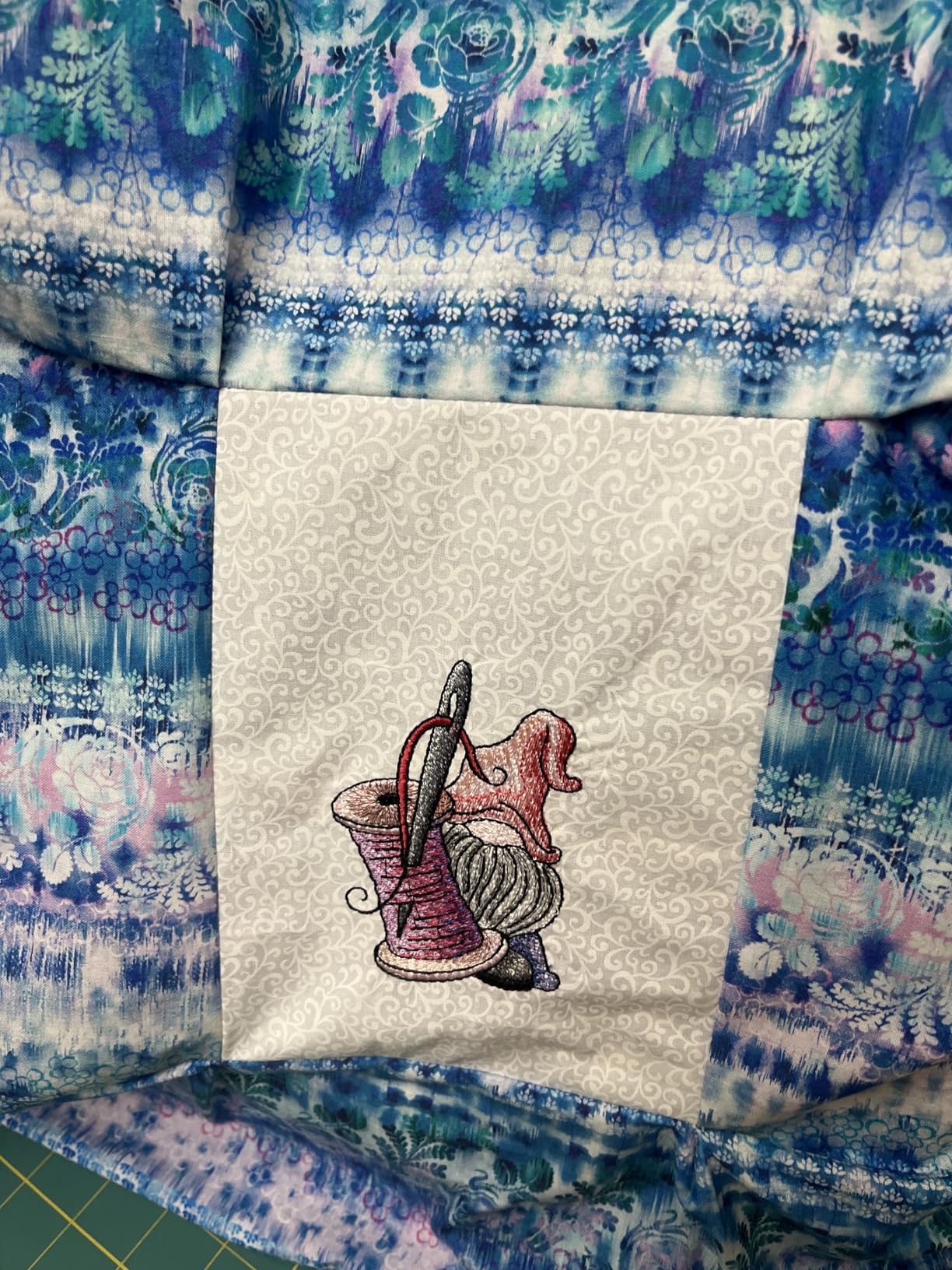 Brother PE900 Embroidery Machine with WLAN, White - Customer Photo 2