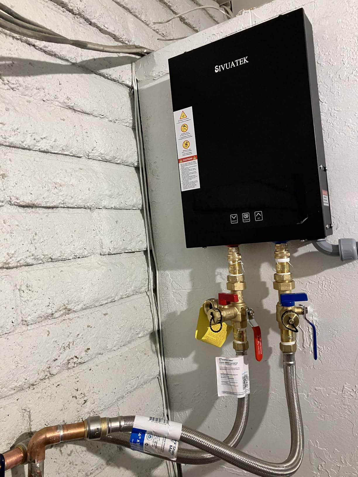 Electric Tankless Water Heater SIVUATEK 18kW, 240V - On-Demand Hot Water for Whole House - ETL Certified, Self Modulating - Compact Design for Easy Installation - for 3 Point of Use Hot Water - Customer Photo 5