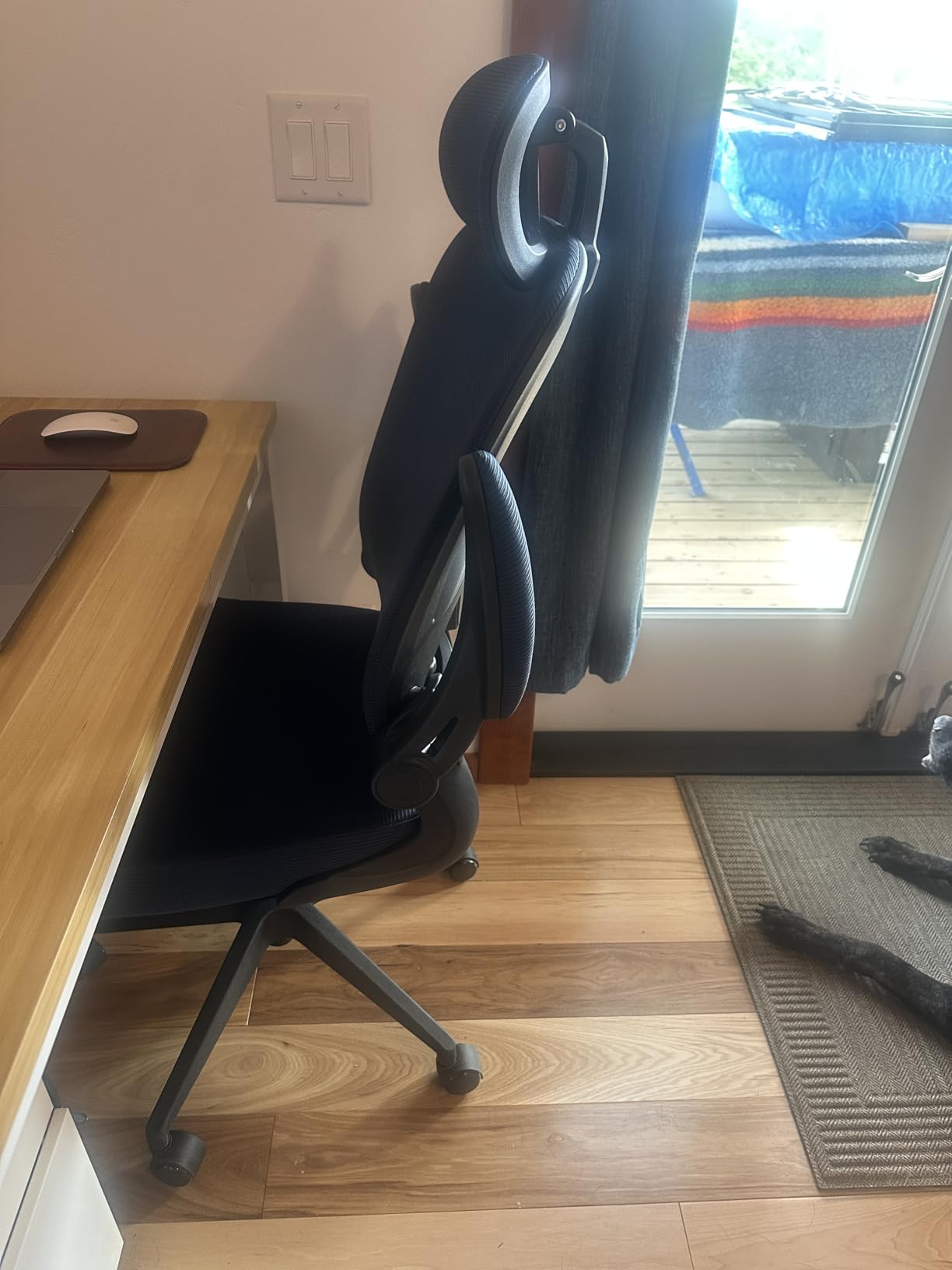 Oline ErgoAir Ergonomic Office Chair – Adjustable Lumbar Support, Flip-Up Armrests, Mesh Computer Desk Chair, Swivel Rolling Executive Gaming Chair for Home & Office (Black) - Customer Photo 4