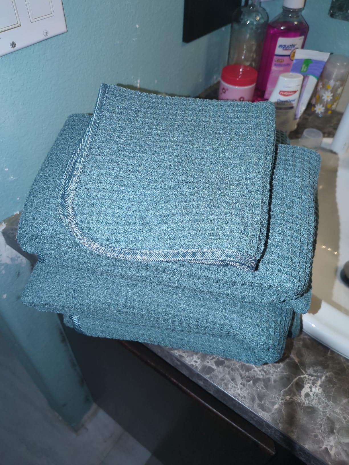 POLYTE Oversize, 60 x 30 in., Quick Dry Lint Free Microfiber Bath Towel Set, 6 Piece (Waffle Weave) - Customer Photo 4