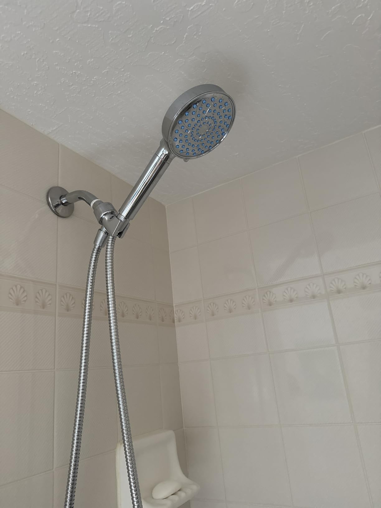 Cobbe Filtered Shower Head with Handheld, High Pressure 6 Spray Mode Showerhead with Filters, Water Softener Filters Beads for Hard Water - Remove Chlorine - Reduces Dry Itchy Skin, Chrome - Customer Photo 2