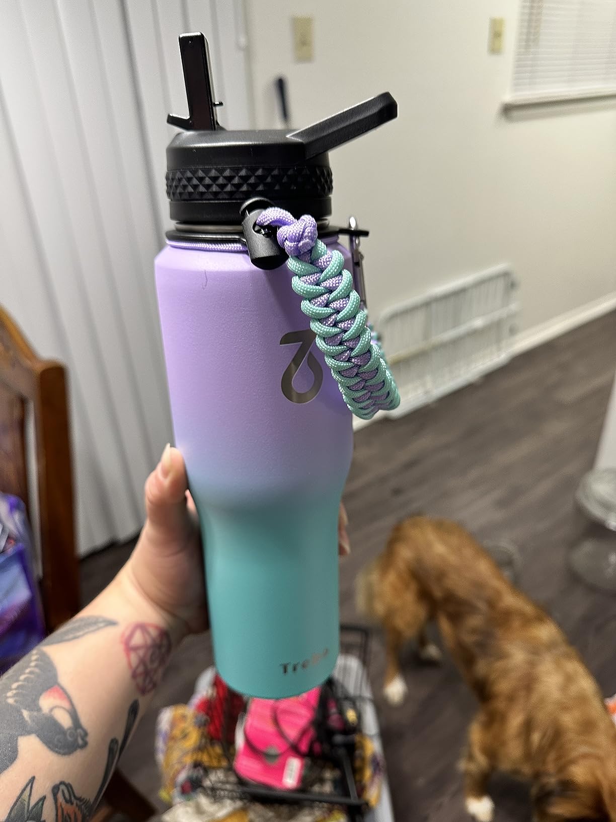 Trebo 32 oz Water Bottle Insulated Fit in Any Car Cup Holder,Triple Wall Vacuum Stainless Steel Water Bottles (Keep Cold for 48 Hrs),Leakproof Tumbler Flask with Paracord Handle,Straw Spout Lids - Customer Photo 2