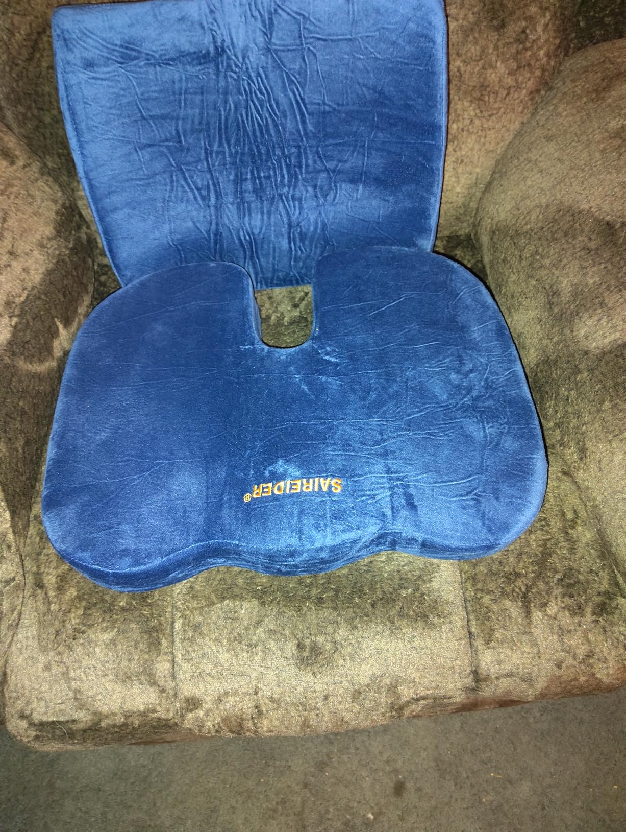 SAIREIDER Seat Cushion and Lumbar Support Pillow for Office Chair, Memory Foam Car Seat Cushions Back Support Pillows, Help Relieve Pain of Back, Lumbar, Tailbone and Sciatic Nerve（Black） - Customer Photo 2