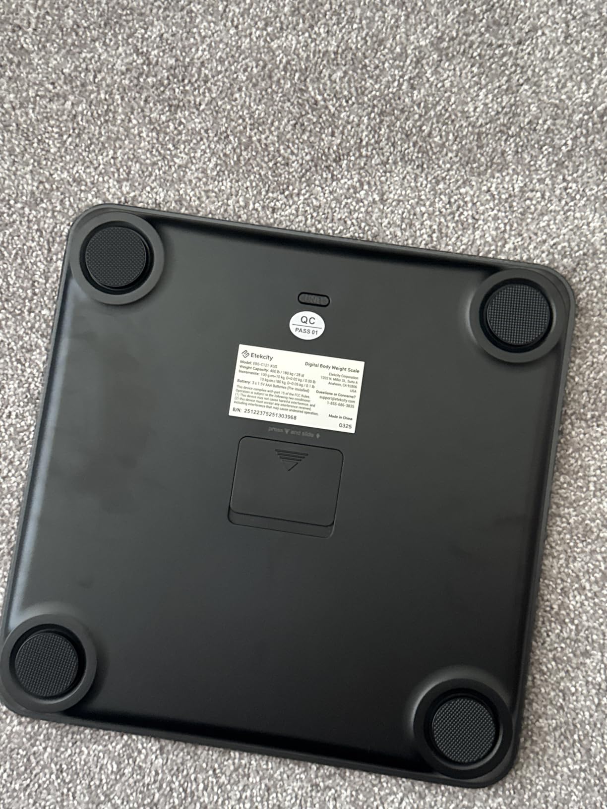 Etekcity Scale for Body Weight, Digital Bathroom Scales for People, Most Accurate to 0.05lb, Bright LED Display & Large Clear Numbers, Upgraded Quality for the Elderly Safe Home Use, 400 lbs - Customer Photo 1