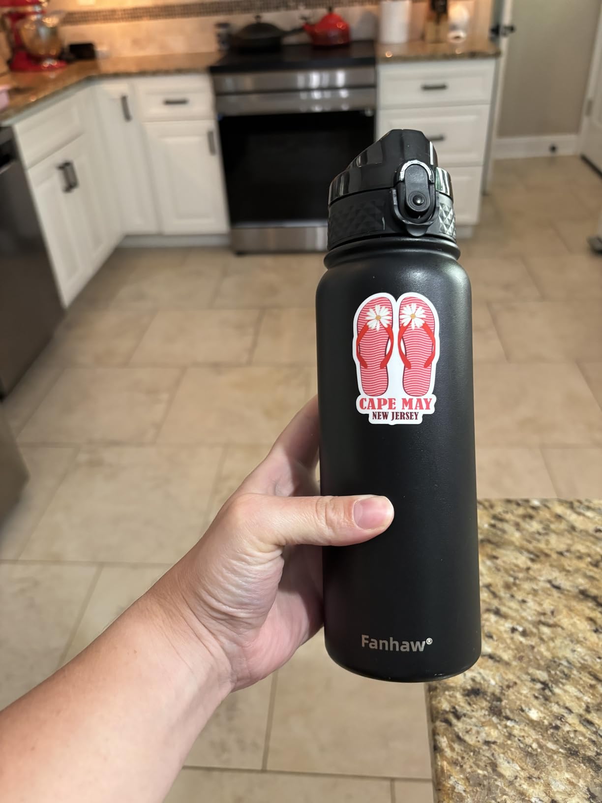 Fanhaw 20 Oz Stainless Steel Insulated Sports Water Bottles with Straw for Kids, Men and Women (Black) - Customer Photo 2