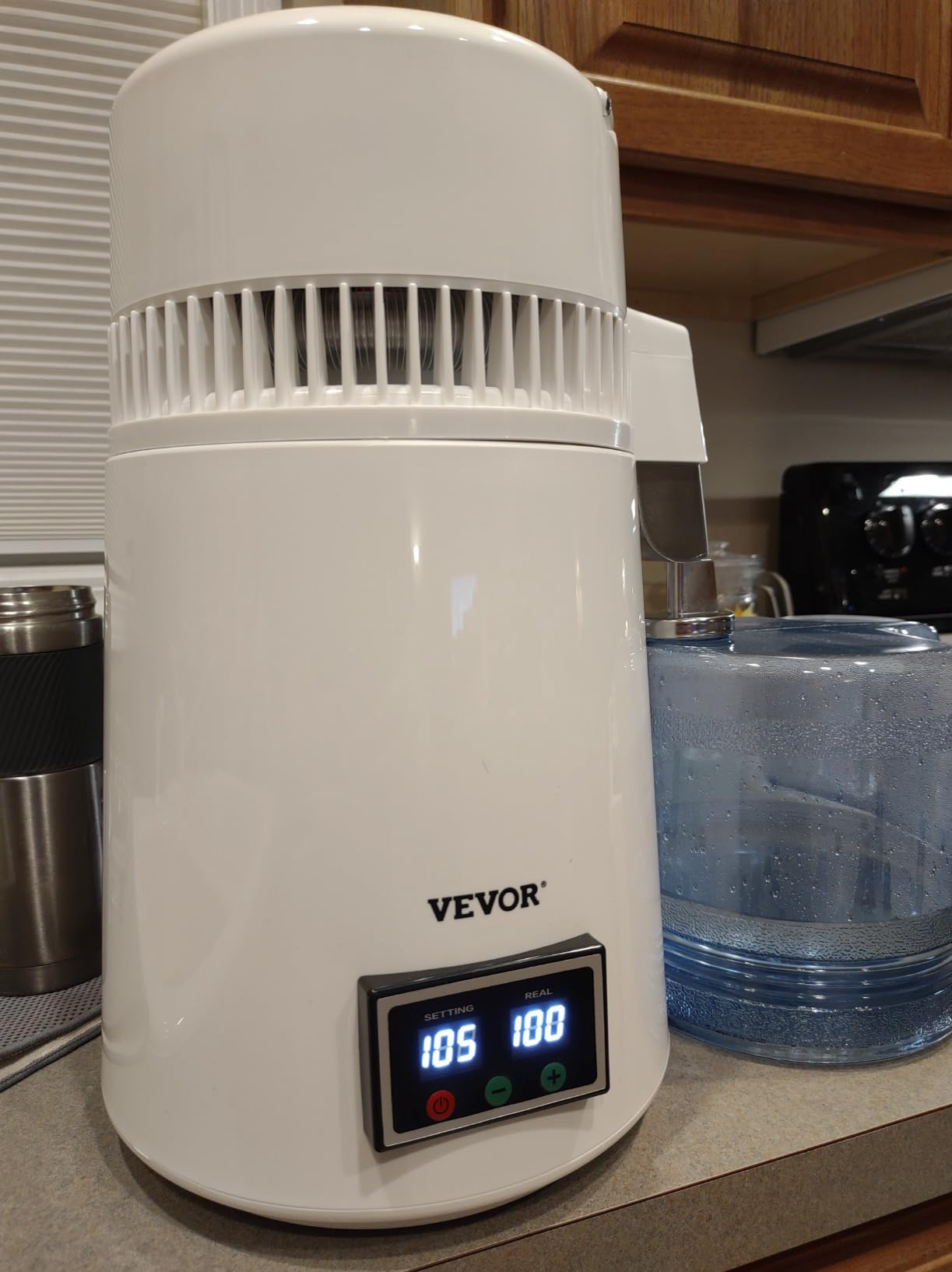 VEVOR 1.1 Gal Water Distiller, 0.3 Gal/H, Distilled Water Maker Machine 750W 0-99H Timing Set Temp Display, 304 Stainless Steel Countertop Distiller Glass Carafe Cleaning Powder 3 Carbon Packs, Silver - Customer Photo 1