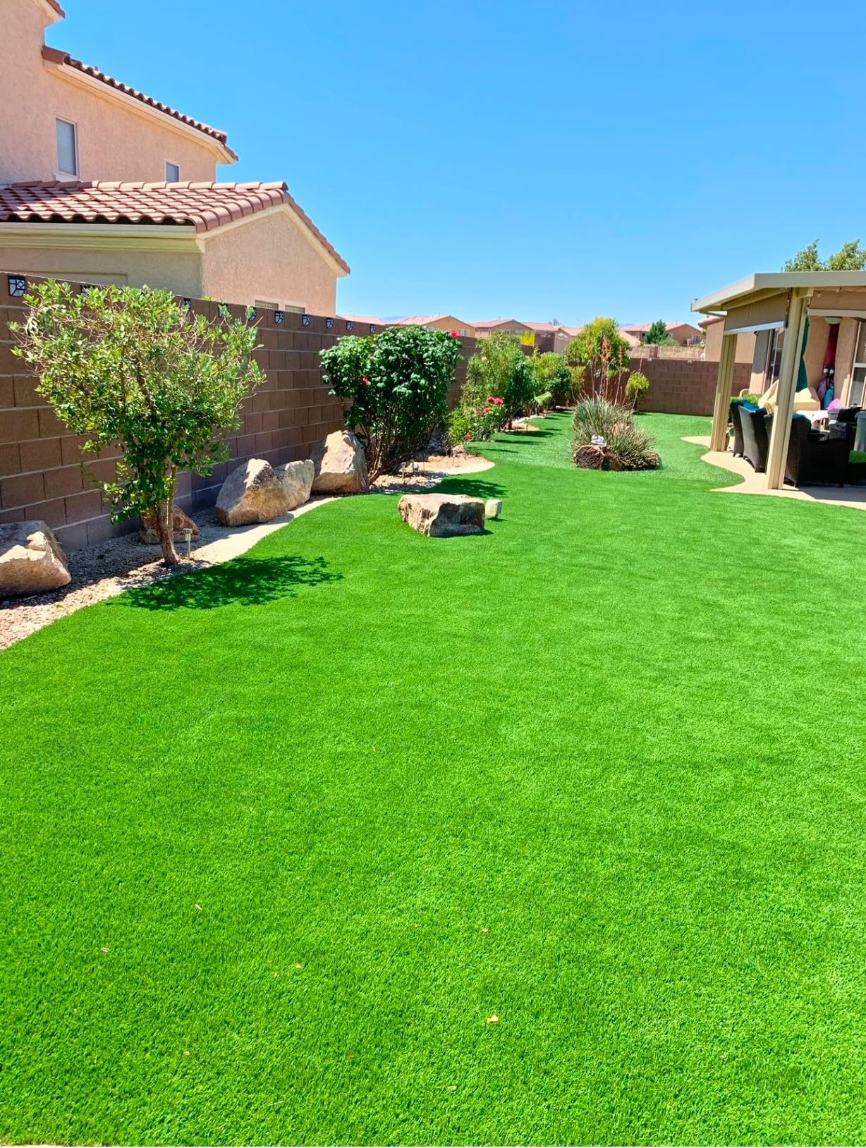 GreenSweep V2 | Artificial Grass Electric Sweeper Rake Vacuum 45L Collection Bag, 5 Adjustable Heights, Foldable Handle - Customer Photo 3