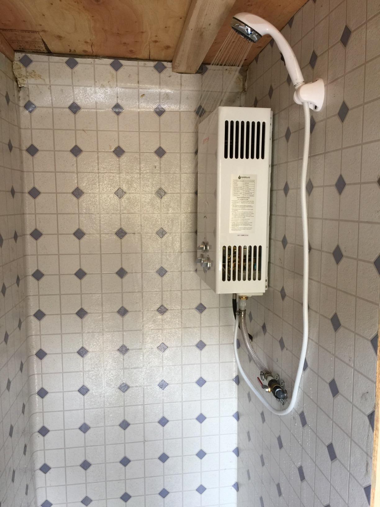 CAMPLUX Tankless Water Heater, 4.22 GPM Propane Water Heater Gas, 110,000 BTU Outdoor Camping Water Heater, Propane Shower, Gray - Customer Photo 2