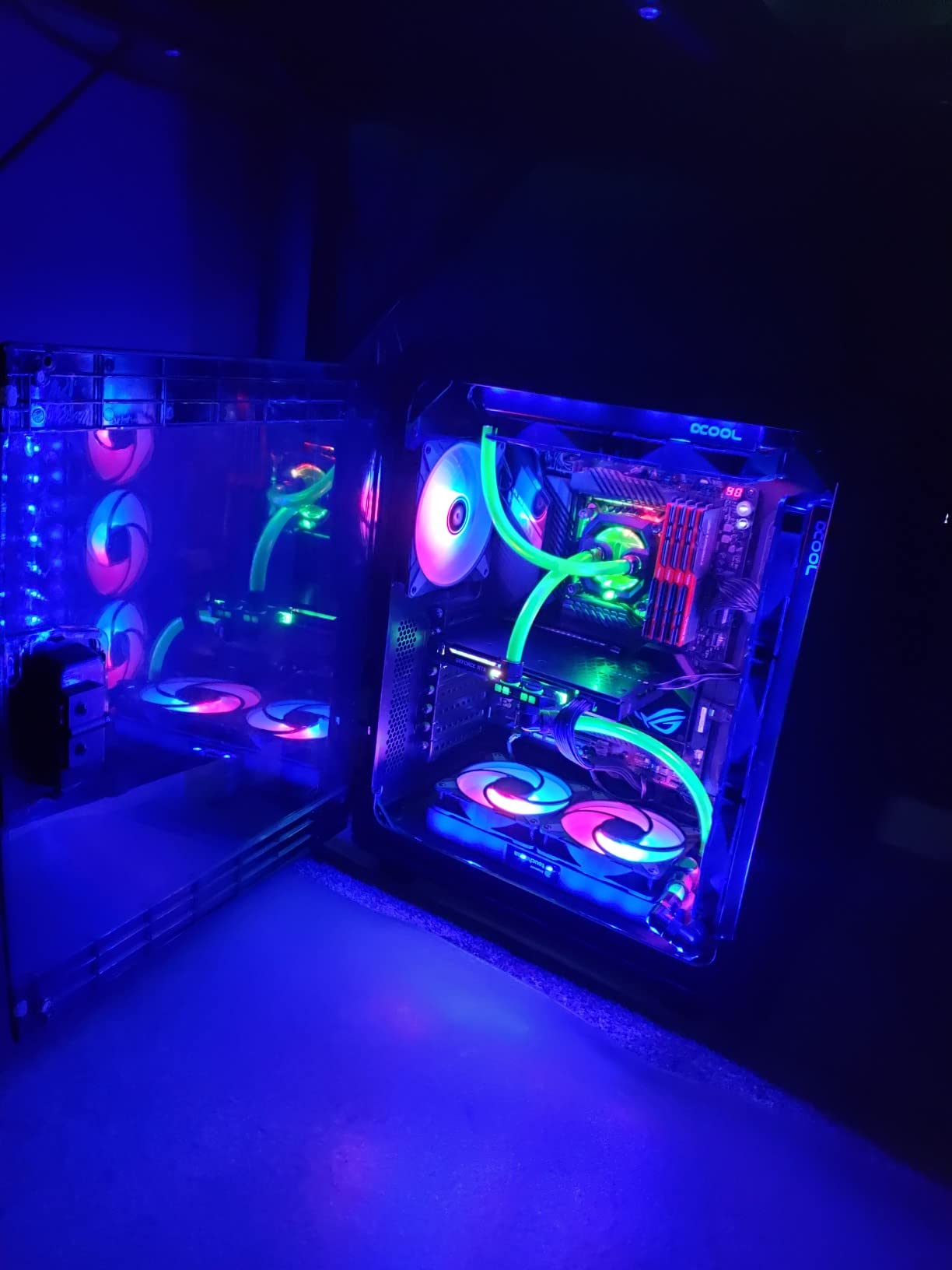 Corsair Hydro X Series XG7 RGB 4090 Gaming Trio GPU Water Block - for MSI GeForce RTX 4090 Gaming Trio Cards - Nickel-Plated Copper - Included Backplate & 5V ARGB Adapter Cable - Black - Customer Photo 4