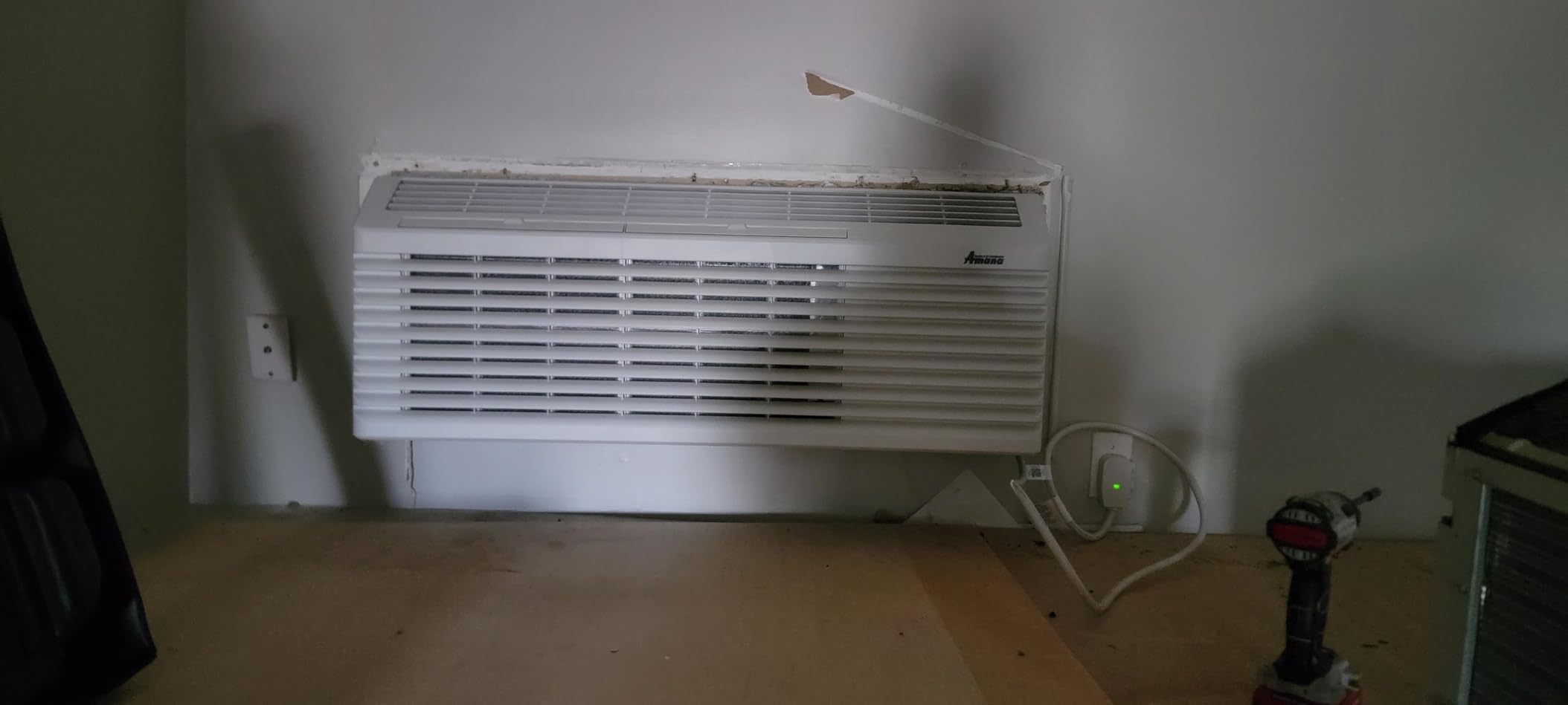 AMANA K-Series PTAC 12,000 BTU Air Conditioner with 3.5 kW Heater and 20 Amp Plug, White - PTC123K35AXXX - A/C Unit Only Customer Review AMANA K-Series PTAC 12,000 BTU Air Conditioner with 3.5 kW Heater and 20 Amp Plug, White - PTC123K35AXXX - A/C Unit Only - Customer Photo 1