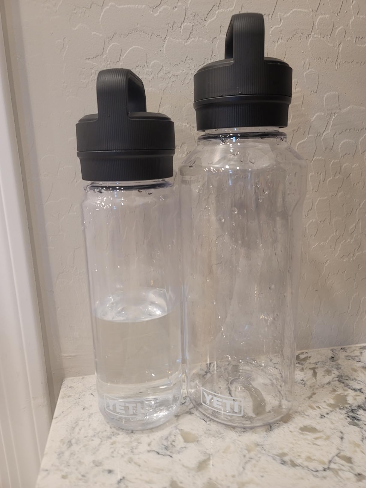 YETI Yonder Water Bottle with Yonder Chug Cap, Lightweight, Leakproof and BPA-Free - Customer Photo 2