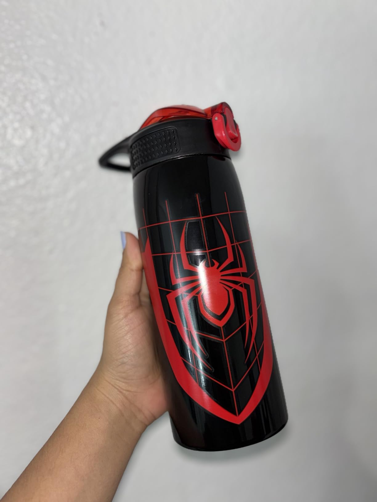 Zak Designs Disney Princess Water Bottle for Travel and At Home, 19 oz Vacuum Insulated Stainless Steel with Locking Spout Cover, Built-In Carrying Loop, Leak-Proof Design (Disney Princess) - Customer Photo 5