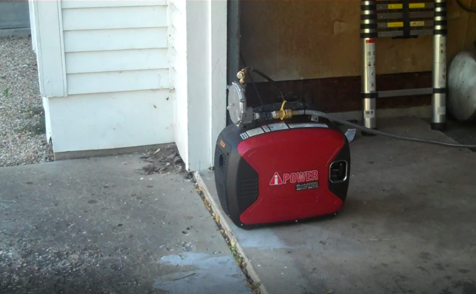 A-iPower 7600W Dual Fuel Quiet Portable Inverter Generator, Electric Start RV Ready, EPA & CARB Compliant CO Sensor, With Telescopic Handle For Backup Home Use, Tailgating & Camping (SUA7600iED) - Customer Photo 1