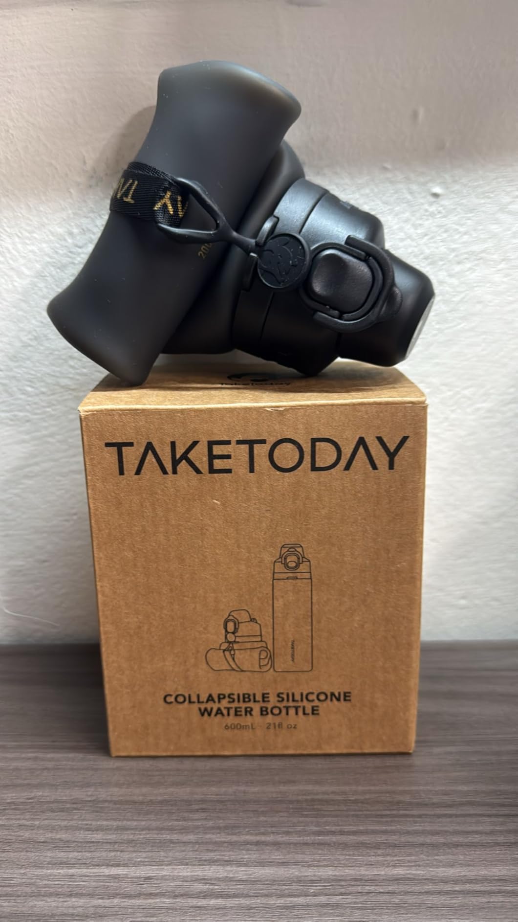 TakeToday Collapsible Water Bottles 20oz, Leak Proof, BPA-Free, Foldable Silicone Travel Water Bottle with Straw Strap for Cycling, Hiking, Outdoors - Customer Photo 2