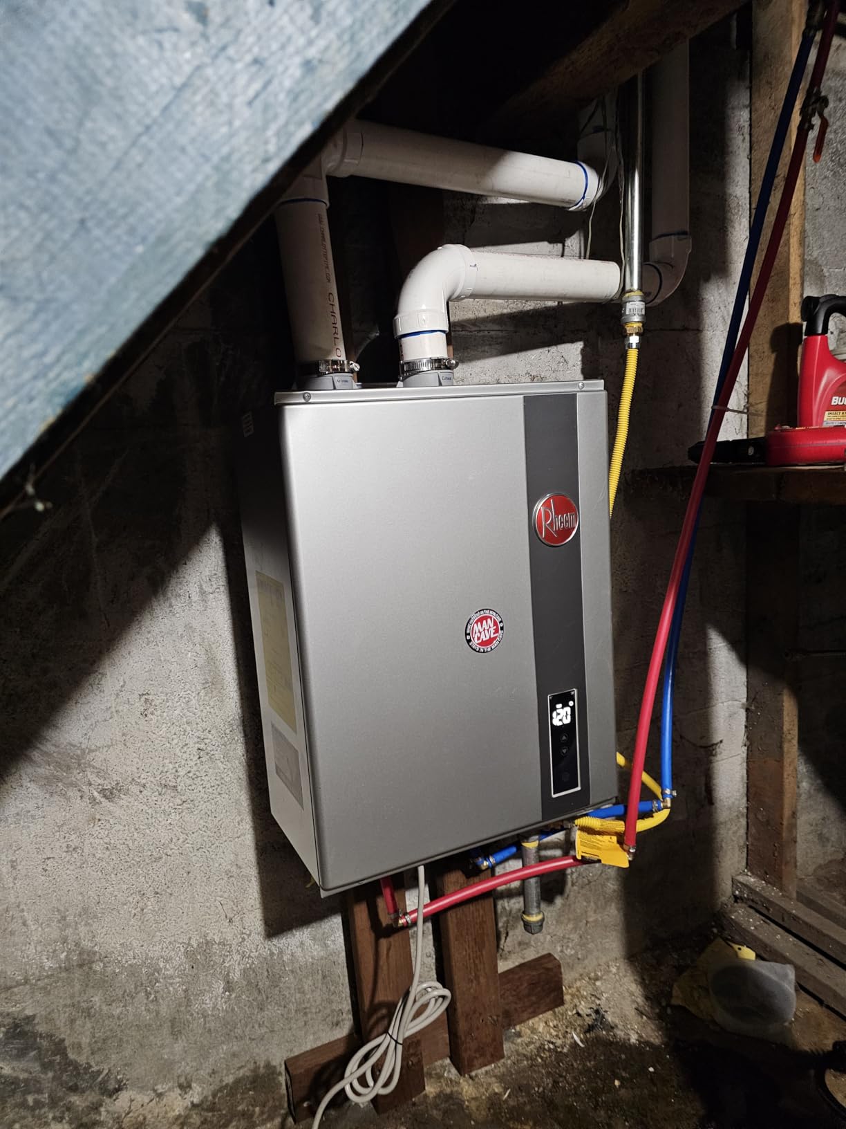 Rheem RTGH-95DVELP-3 Super High Efficiency Condensing Indoor Tankless Liquid Propane Water Heater, 9.5 GPM with WiFi - Customer Photo 2
