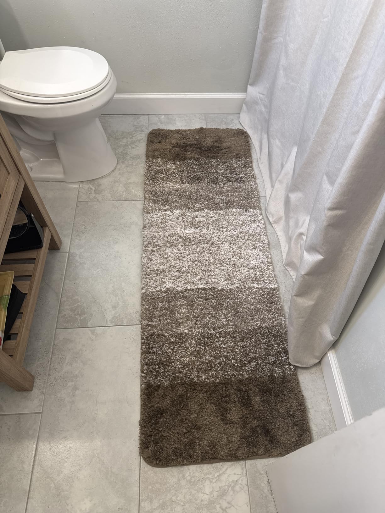 OLANLY Bathroom Rugs Mat 30x20, Extra Soft Absorbent Microfiber Bath Rugs, Rubber Backing, Quick Dry, Machine Washable Bath Mats for Bathroom Floor, Tub and Shower, Home Decor Accessories, Grey Customer Review OLANLY Bathroom Rugs Mat 30x20, Extra Soft Absorbent Microfiber Bath Rugs, Rubber Backing, Quick Dry, Machine Washable Bath Mats for Bathroom Floor, Tub and Shower, Home Decor Accessories, Grey - Customer Photo 2