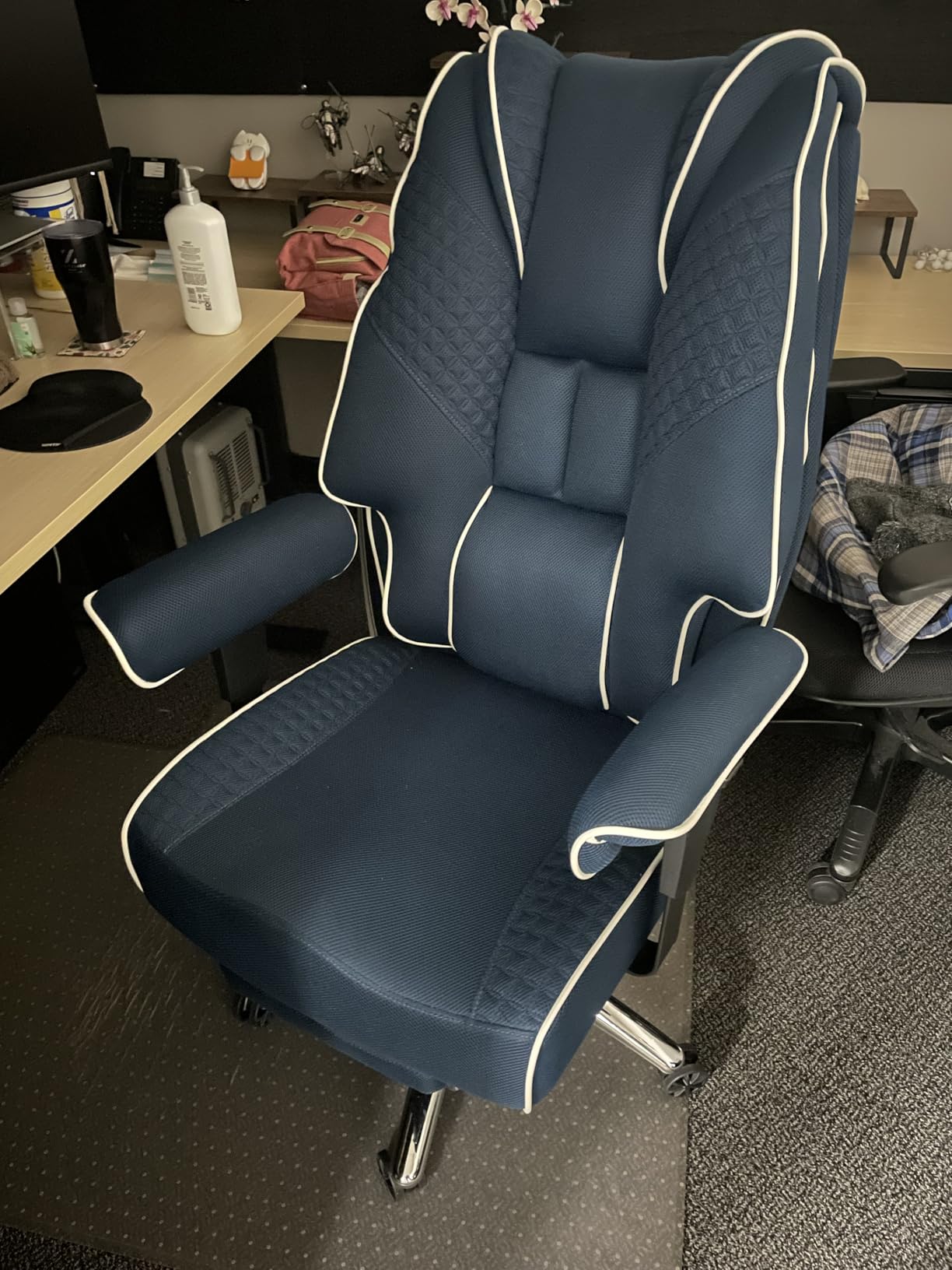 Big and Tall Office Chair 400lbs Wide Seat, Leather High Back Executive Office Chair with Foot Rest, Ergonomic Chairs Lumbar Support for Lower Back Pain Relief (Black) - Customer Photo 2