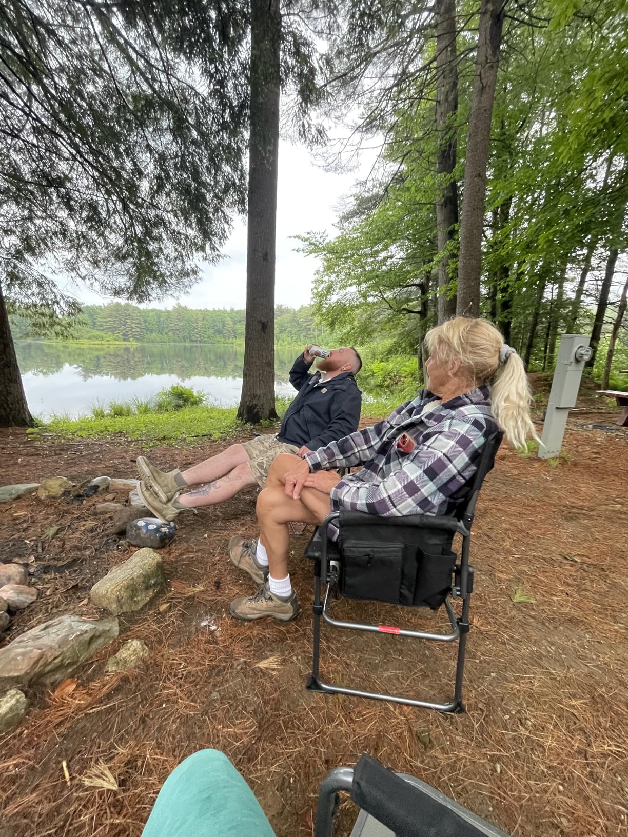 EVER ADVANCED Camping Directors' Chair with Side Table, Portable Folding with Compact Size, Heavy Duty Lawn Chair with Pocket for Camping, Lawn, Sports and Fishing, 400lbs, Black - Customer Photo 2