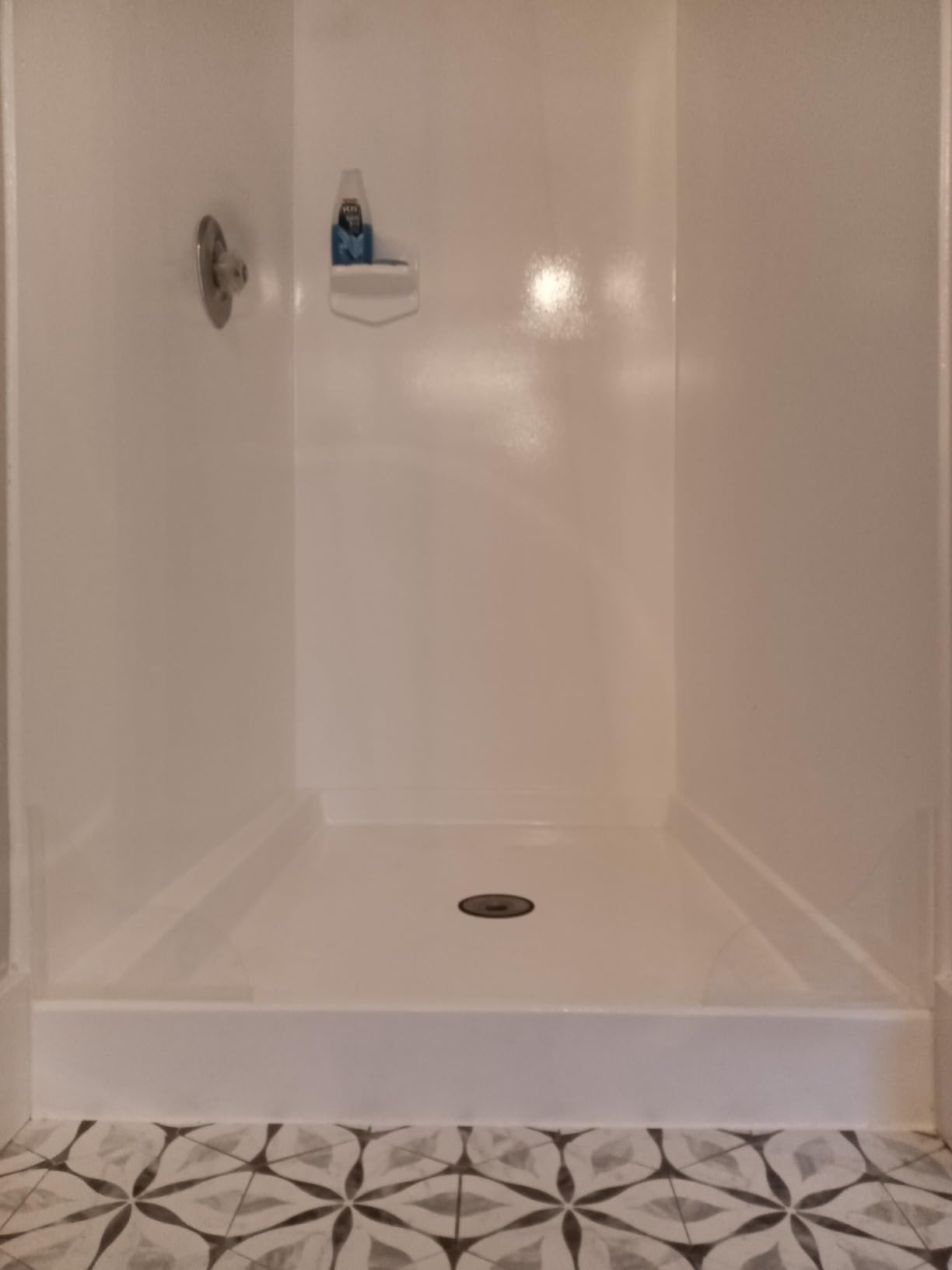 Honitra Shower Splash Guard, Upgrade Bathtub Splash Guard, 2 Shower Water Guard, Self-Glue Shower Splash Guard for Bathtub, Splash Guards to Keep Water in Shower, Shower Splash Guard Corner for Leak Customer Review Honitra Shower Splash Guard, Upgrade Bathtub Splash Guard, 2 Shower Water Guard, Self-Glue Shower Splash Guard for Bathtub, Splash Guards to Keep Water in Shower, Shower Splash Guard Corner for Leak - Customer Photo 1