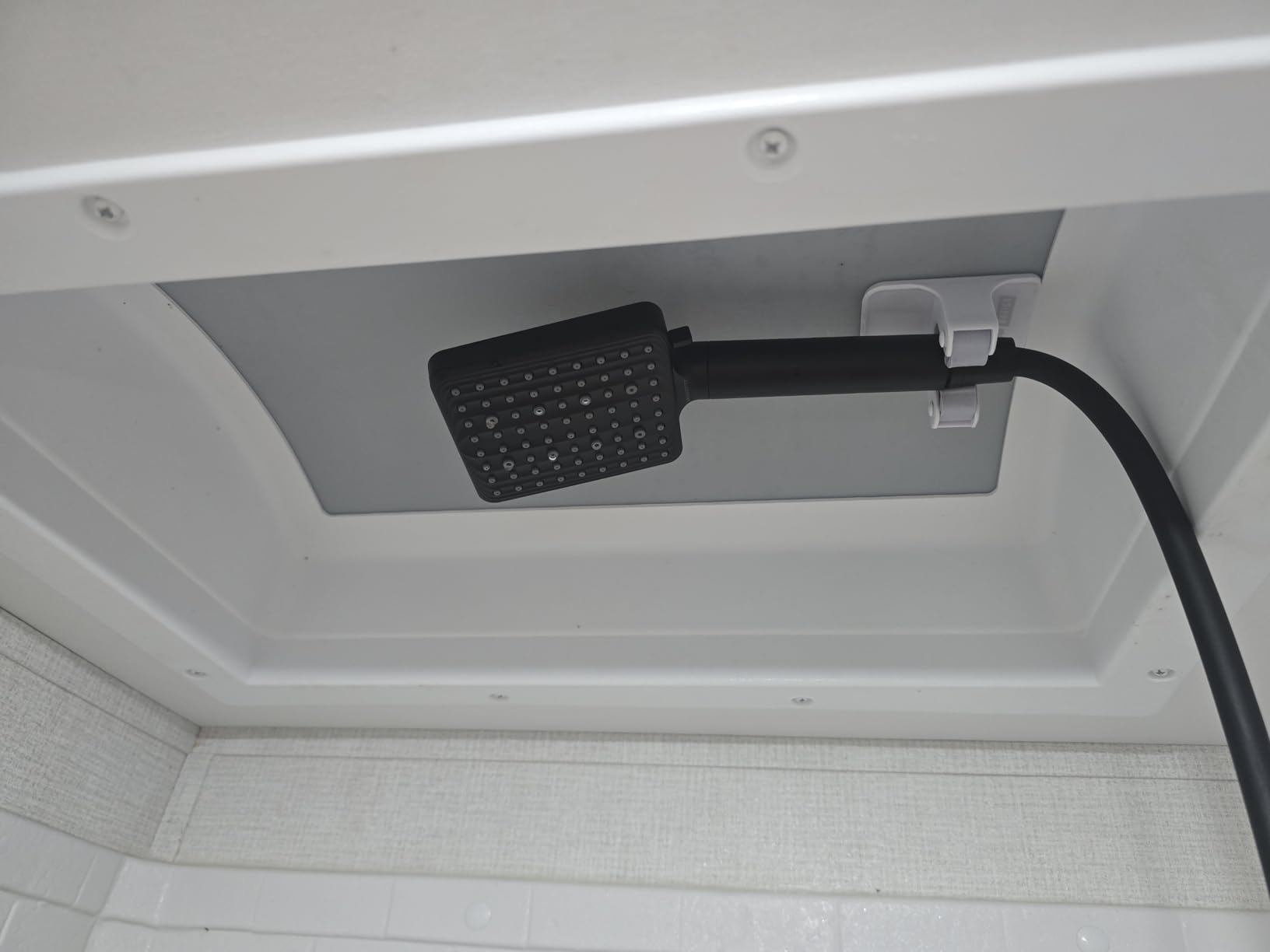 MakeFit Filtered Shower Head Black - 6 Modes High Pressure Handheld Shower Head with Filter Mineral Beads, Detachable Handheld Showerhead Set with Stainless Steel Hose and Shower Arm Bracket - Customer Photo 1