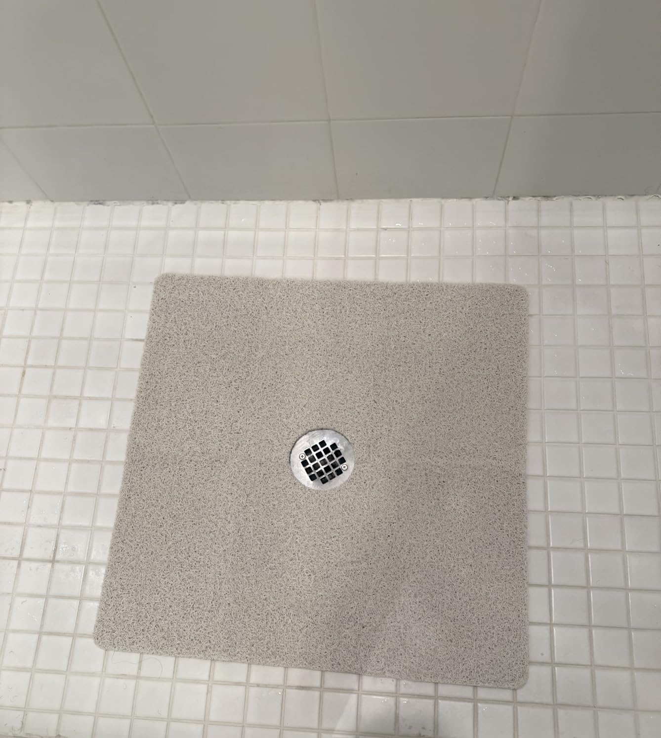 HITSLAM Square Shower Mat, 24 x 24 Inch Non Slip Bath Mat for Tub, Soft PVC Loofah Bathtub Mats with Drain Holes, Quick Drying Bathroom Stall Floor Mat, Bathroom Accessories Without Suction Cup, Grey - Customer Photo 1