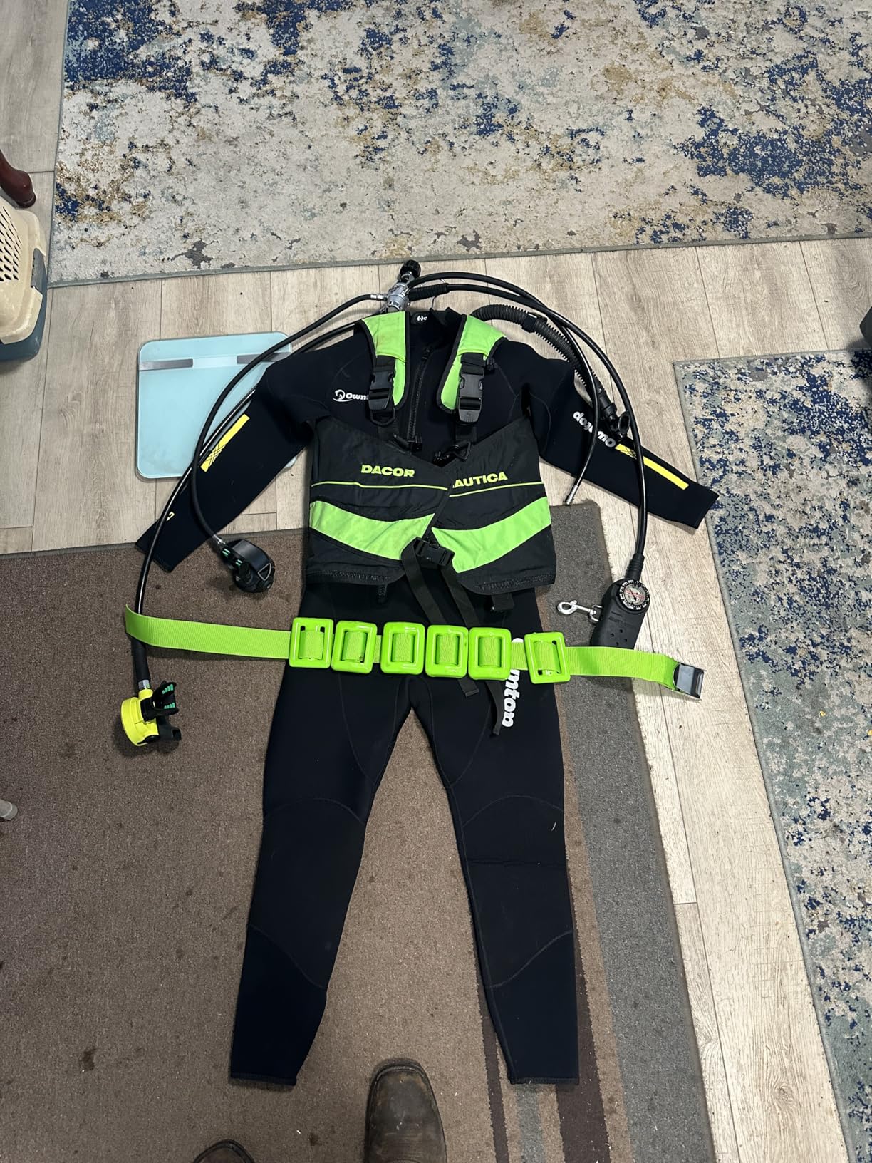 Owntop Wetsuit 5mm Neoprene Diving Suit - Mens Womens Thicken Full Wet Suit, Front Zip Long Sleeve UPF50+ - Customer Photo 1