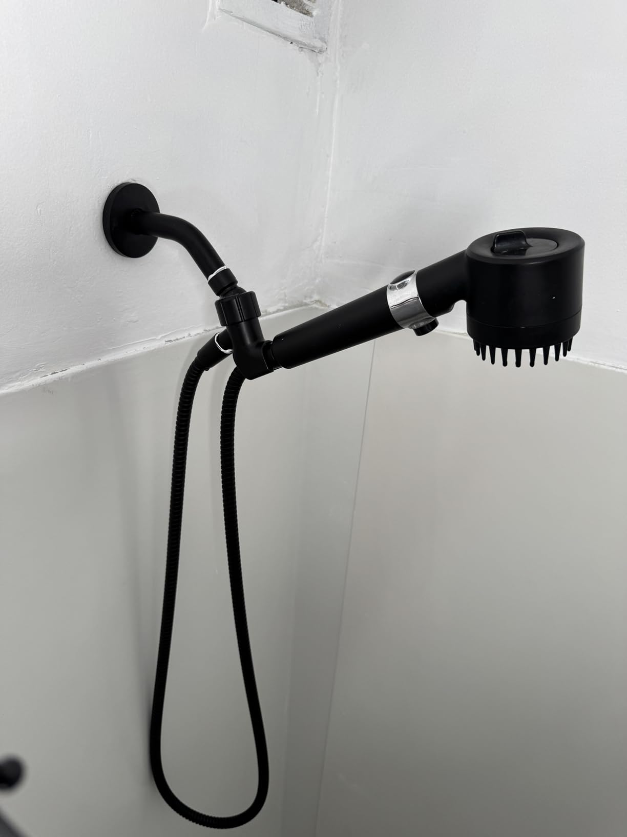 PWERAN Filtered Shower Head with Handheld, High Pressure Shower Heads Filter | ON/OFF Switch, 4 Spray, Built-in Power Wash, Detachable Showerhead, Silicone Massage Brush, Remove Chlorine, Reduces Dry Itchy Skin customer photo 1