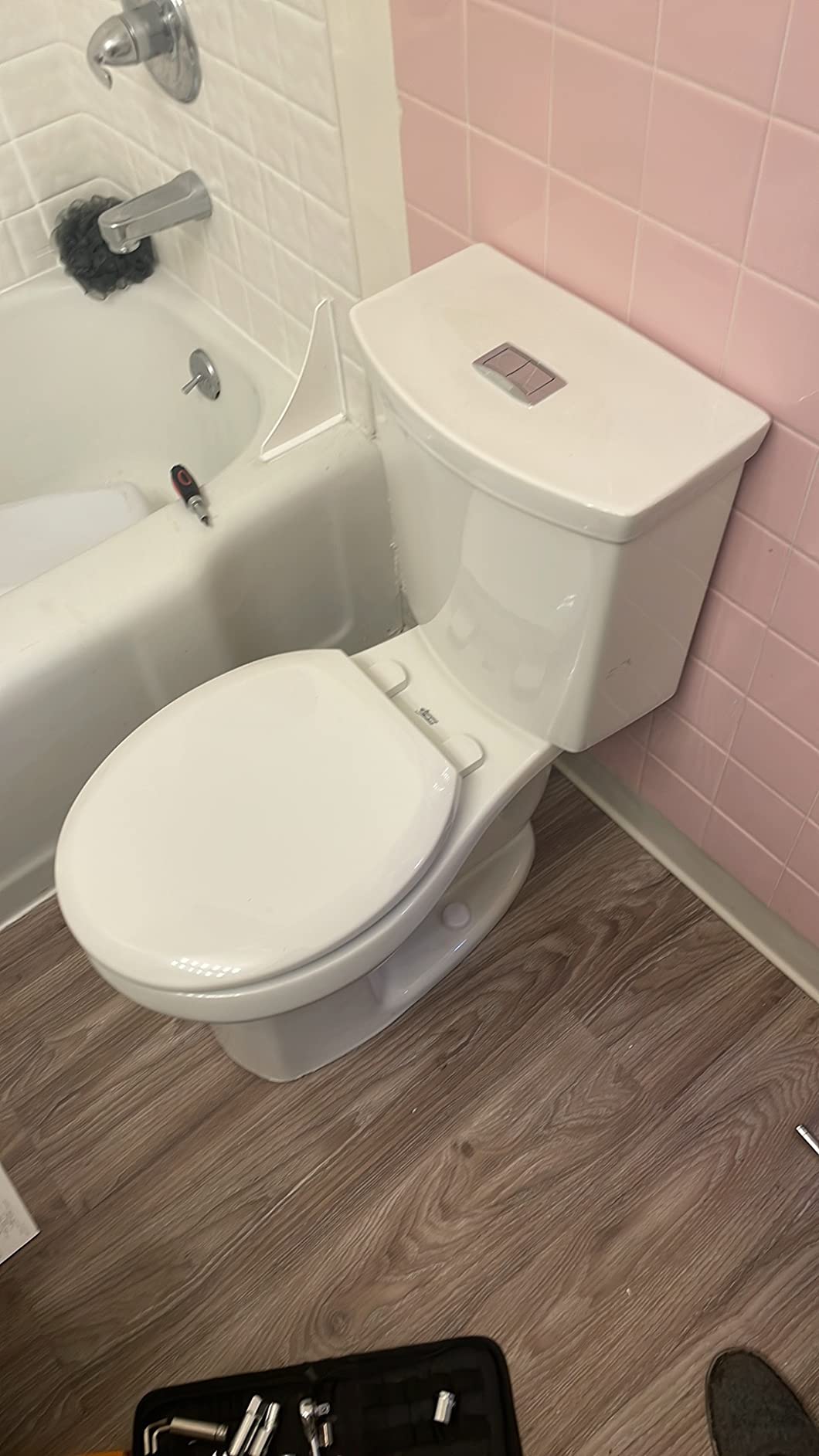 American Standard H2Option Two-Piece Toilet with Toilet Seat and Wax Ring, Elongated Front, Chair Height, Dual Flush, White, 0.92 - 1.28 gpf Customer Review American Standard H2Option Two-Piece Toilet with Toilet Seat and Wax Ring, Elongated Front, Chair Height, Dual Flush, White, 0.92 - 1.28 gpf - Customer Photo 1