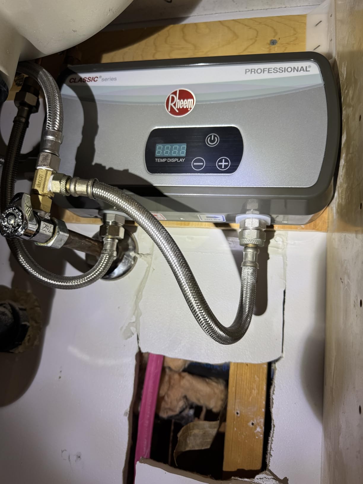 Rheem 6.5kW 240V Point of Use Thermostatic Tankless Electric Water Heater - Customer Photo 2