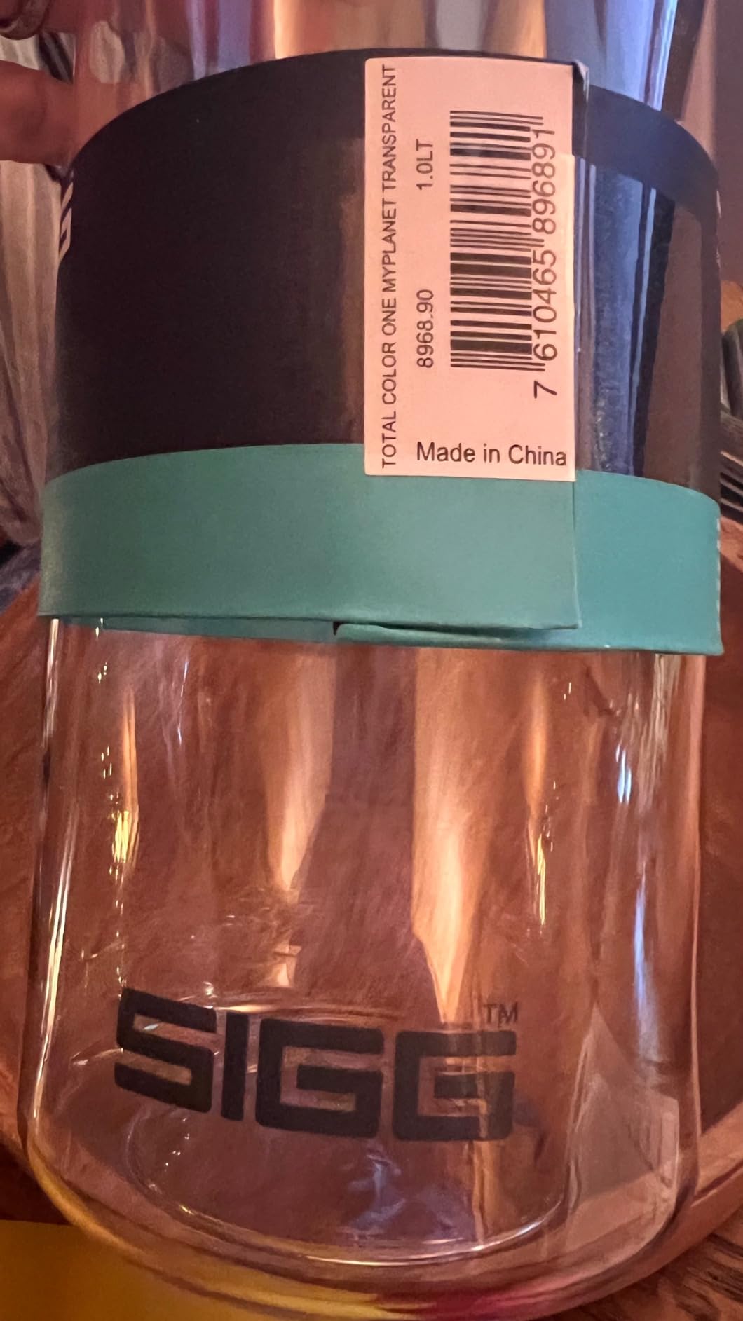 SIGG - Total Color - Refillable Sports Water Bottle - Tritan - Carbonated Drinks - Dishwasher Safe - BPA Free 20Oz, 34Oz - Customer Photo 1