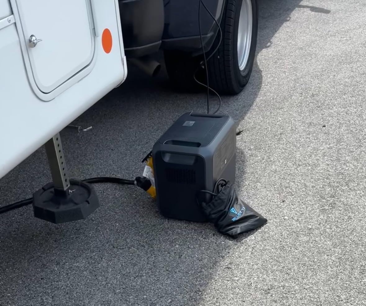 BLUETTI AC200L Portable Power Station 2048Wh 2400W LiFePO4 Battery | 3600W Power Lifting, Expandable to 8192Wh, 30A RV Output, Solar Generator customer photo 2