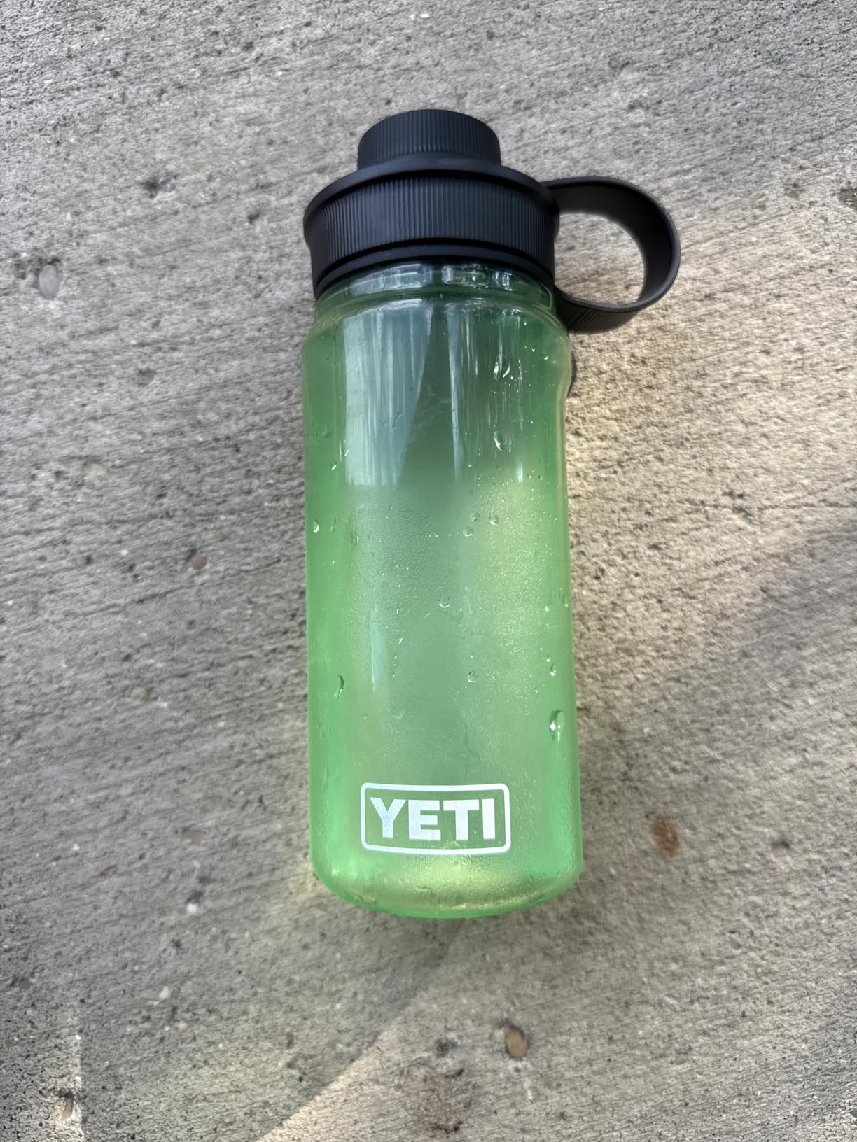YETI Yonder Water Bottle with Yonder Tether Cap, Lightweight, Leakproof and BPA-Free - Customer Photo 1